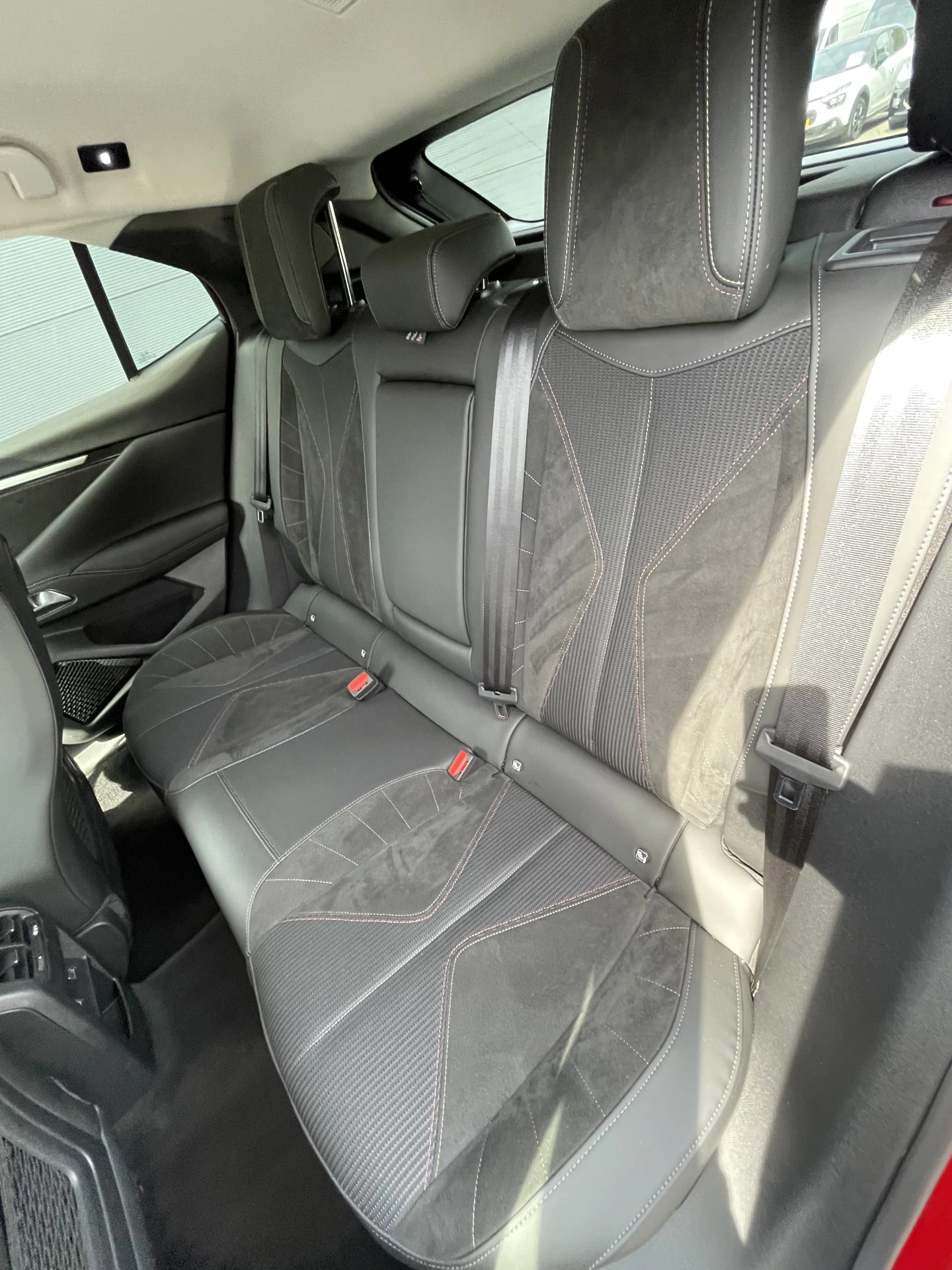 Hoofdafbeelding DS DS 4