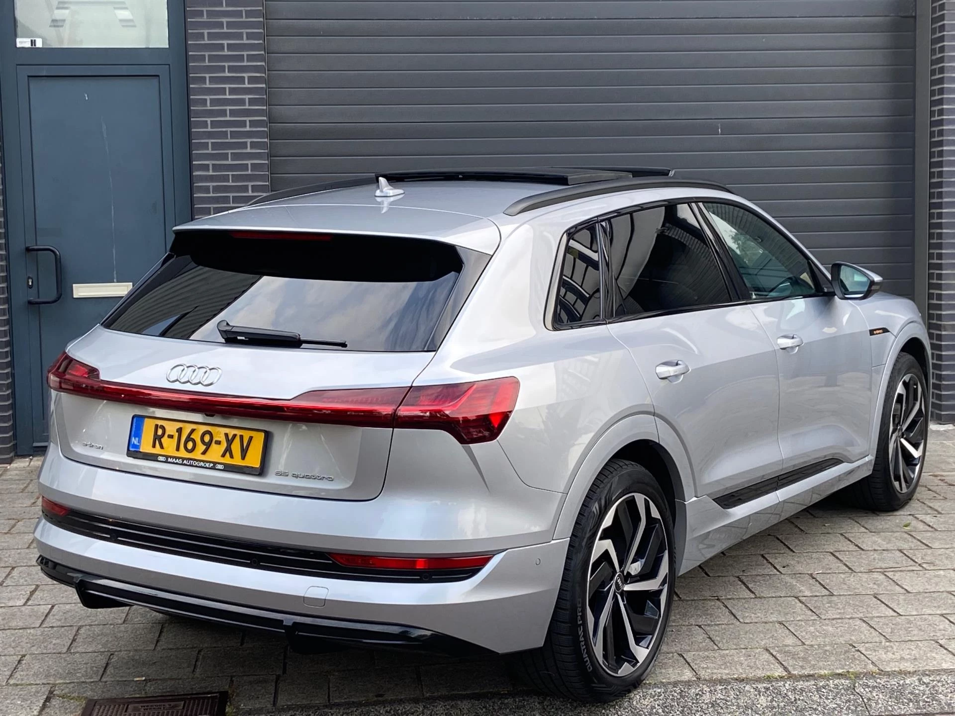 Hoofdafbeelding Audi e-tron