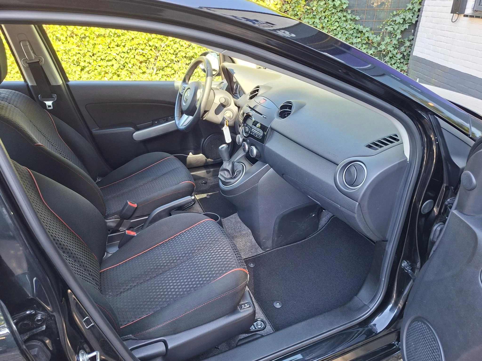 Hoofdafbeelding Mazda 2