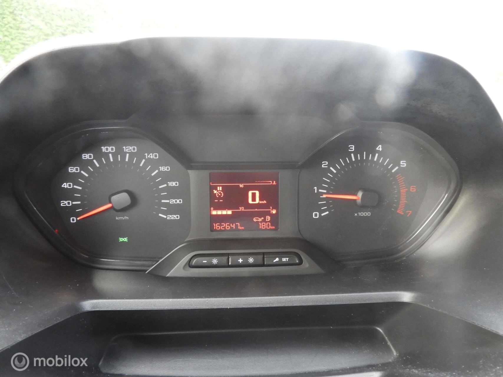 Hoofdafbeelding Peugeot Partner