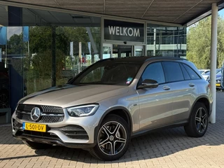 Hoofdafbeelding Mercedes-Benz GLC Mercedes-Benz GLC-klasse 300e 4MATIC AMG Pano|burmester|Sfeer|360cam|Keyless