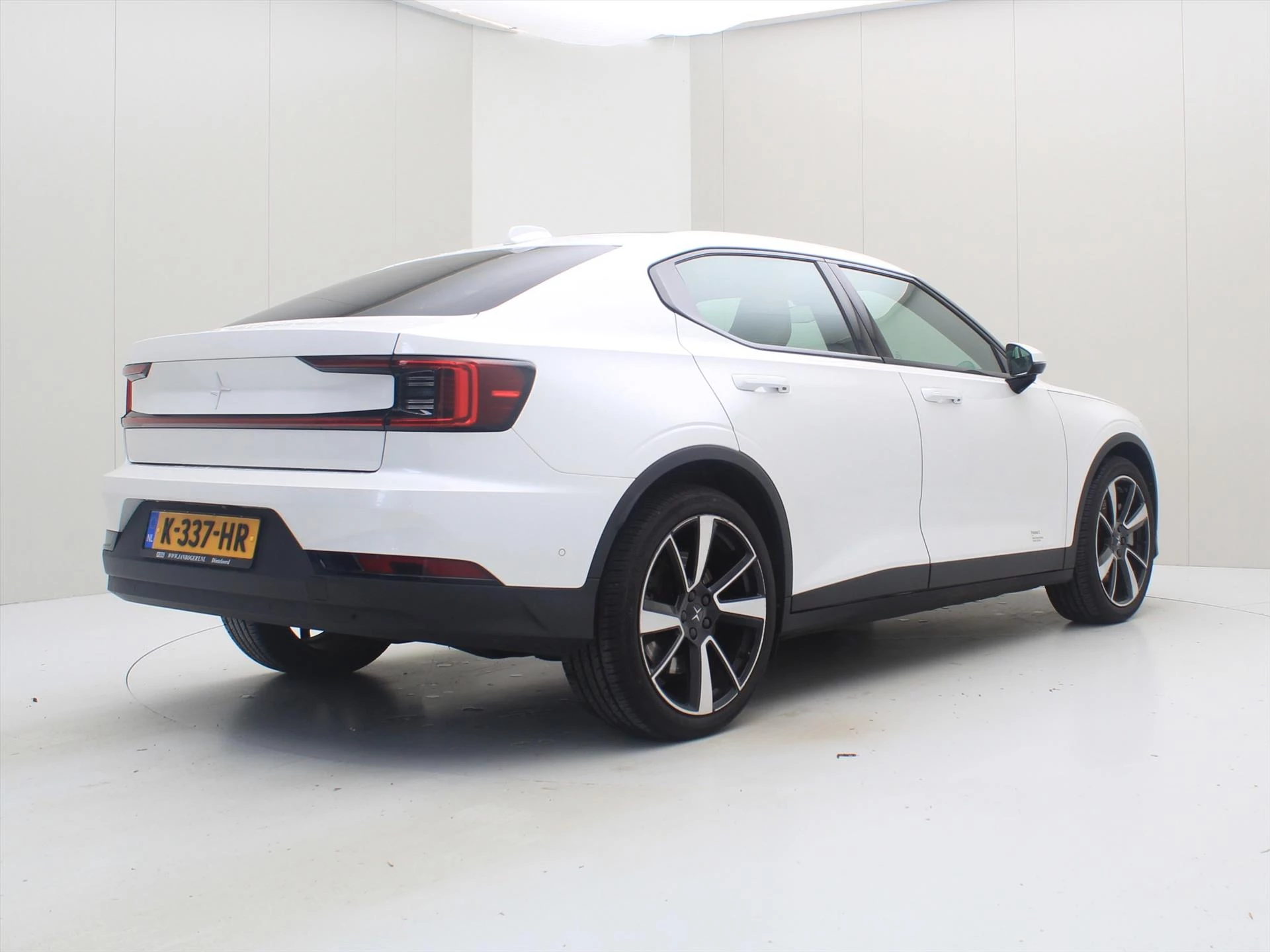 Hoofdafbeelding Polestar 2