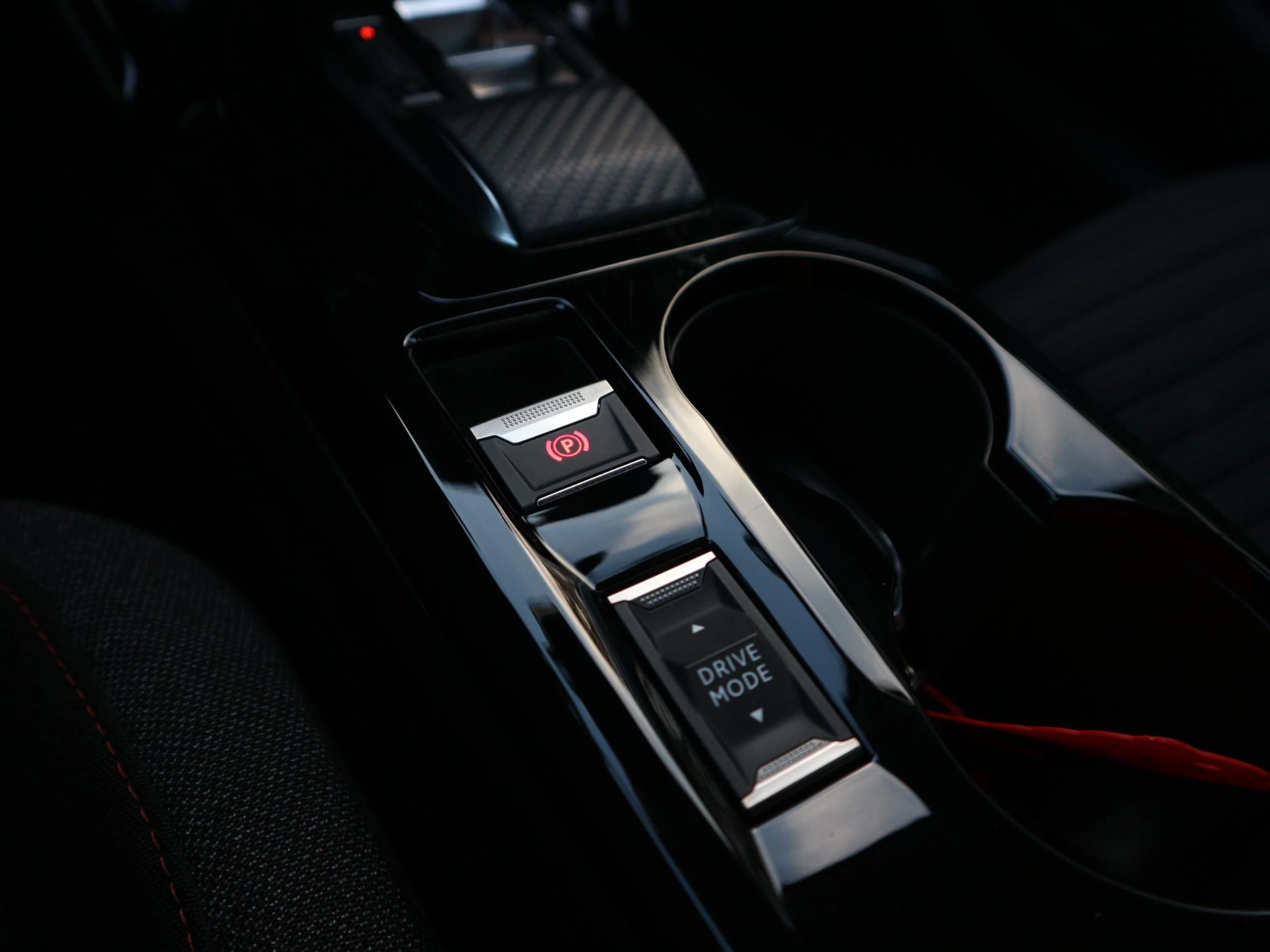 Hoofdafbeelding Peugeot e-208