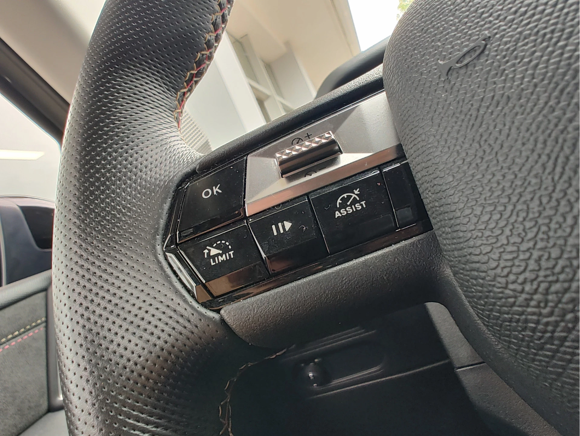 Hoofdafbeelding DS DS 3