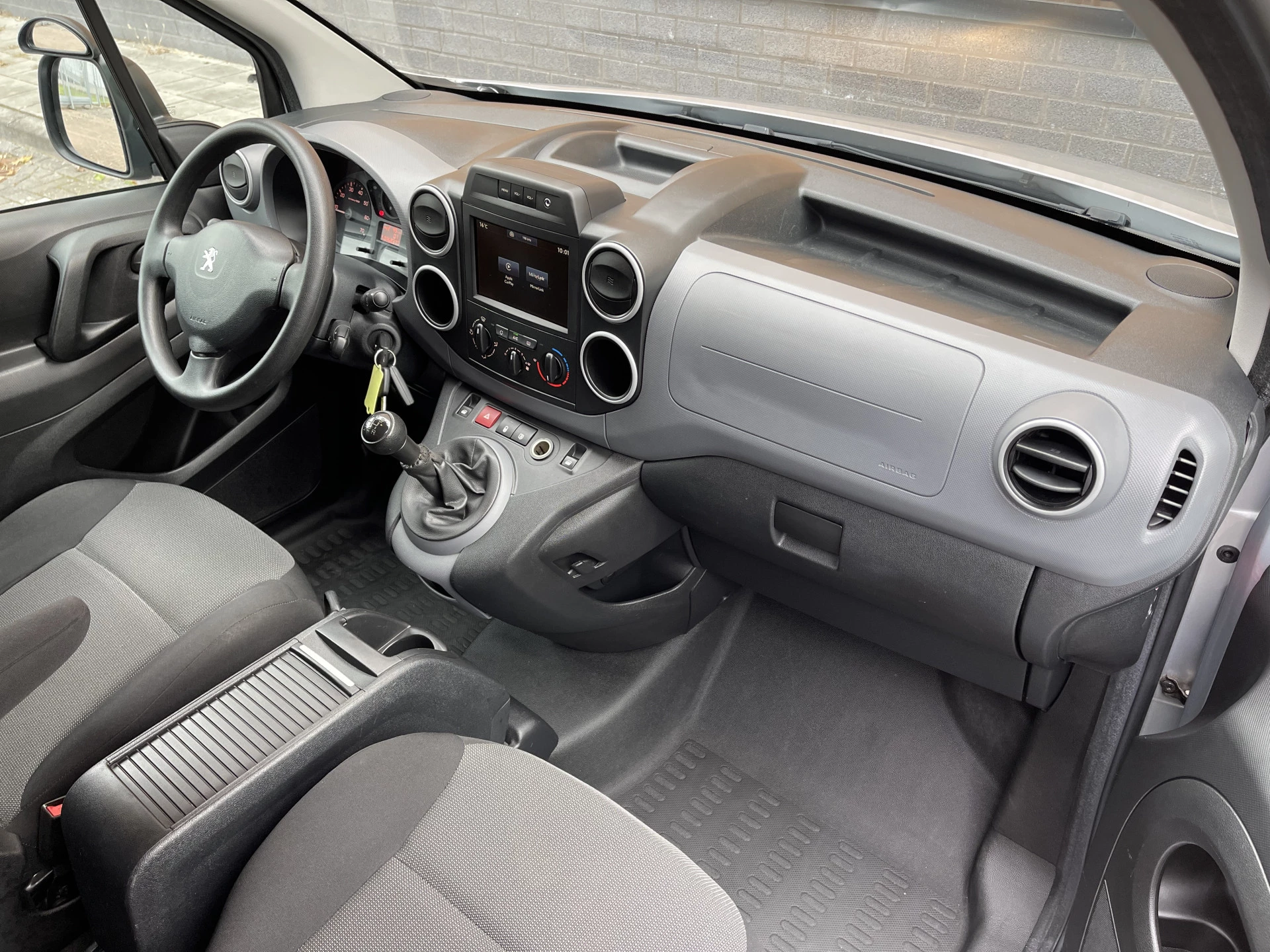 Hoofdafbeelding Peugeot Partner