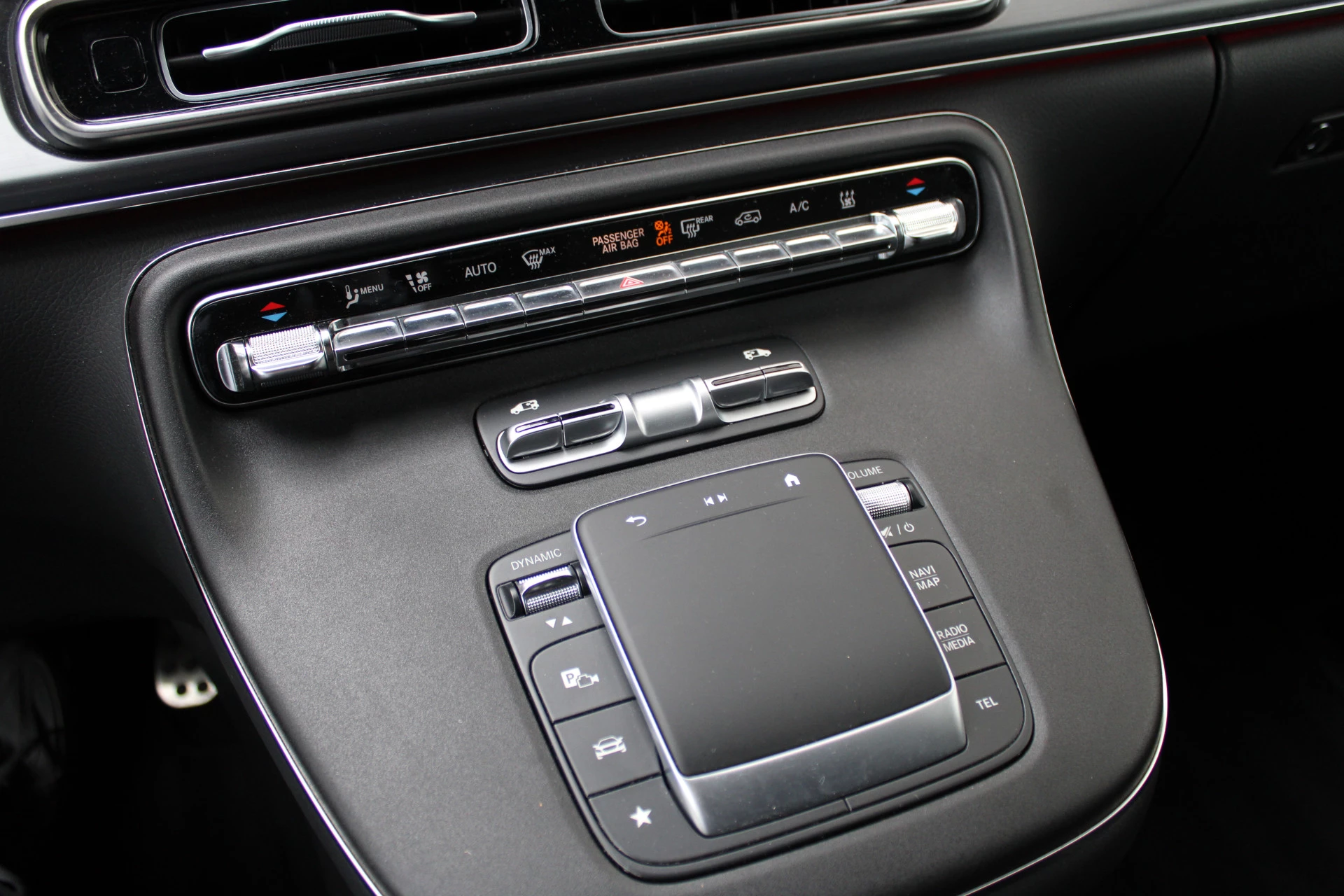 Hoofdafbeelding Mercedes-Benz EQV