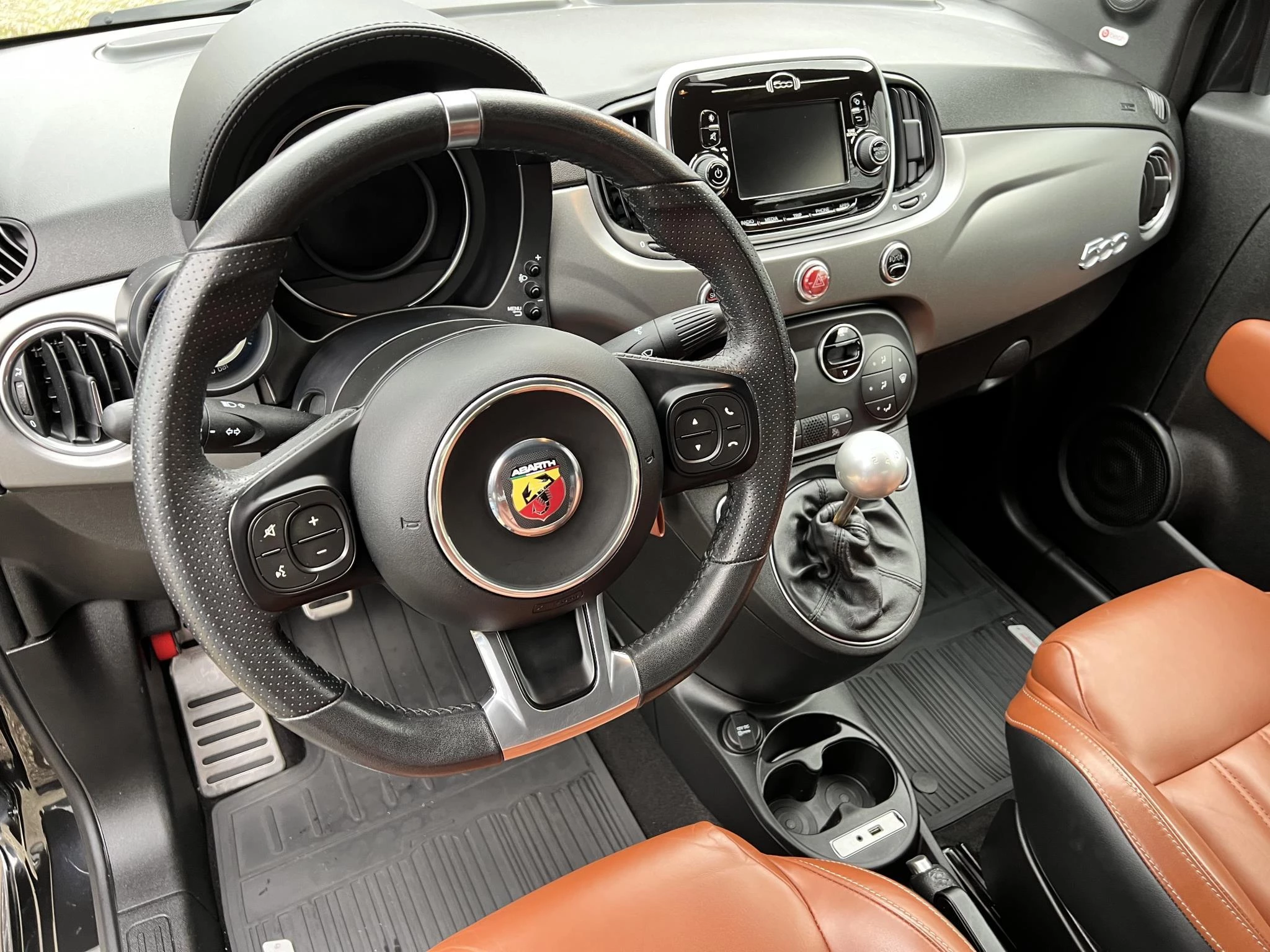 Hoofdafbeelding Abarth 500C
