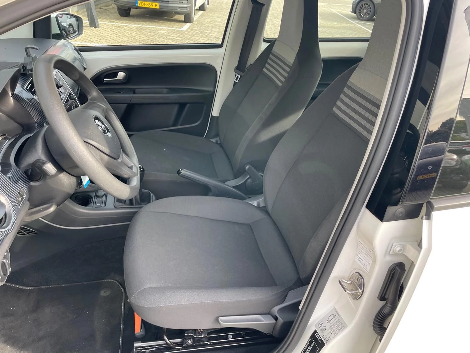 Hoofdafbeelding Volkswagen up!