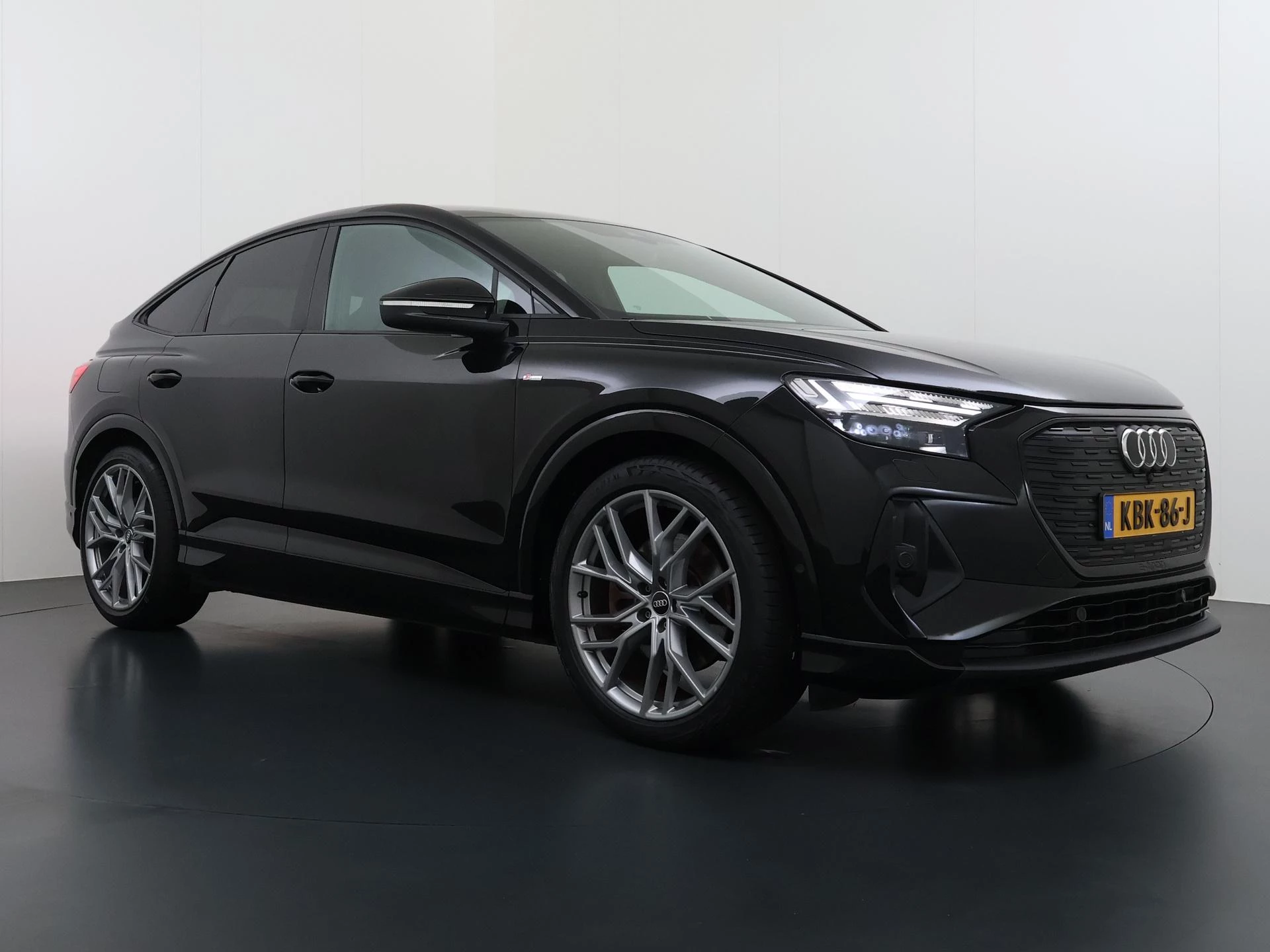 Hoofdafbeelding Audi Q4 Sportback e-tron