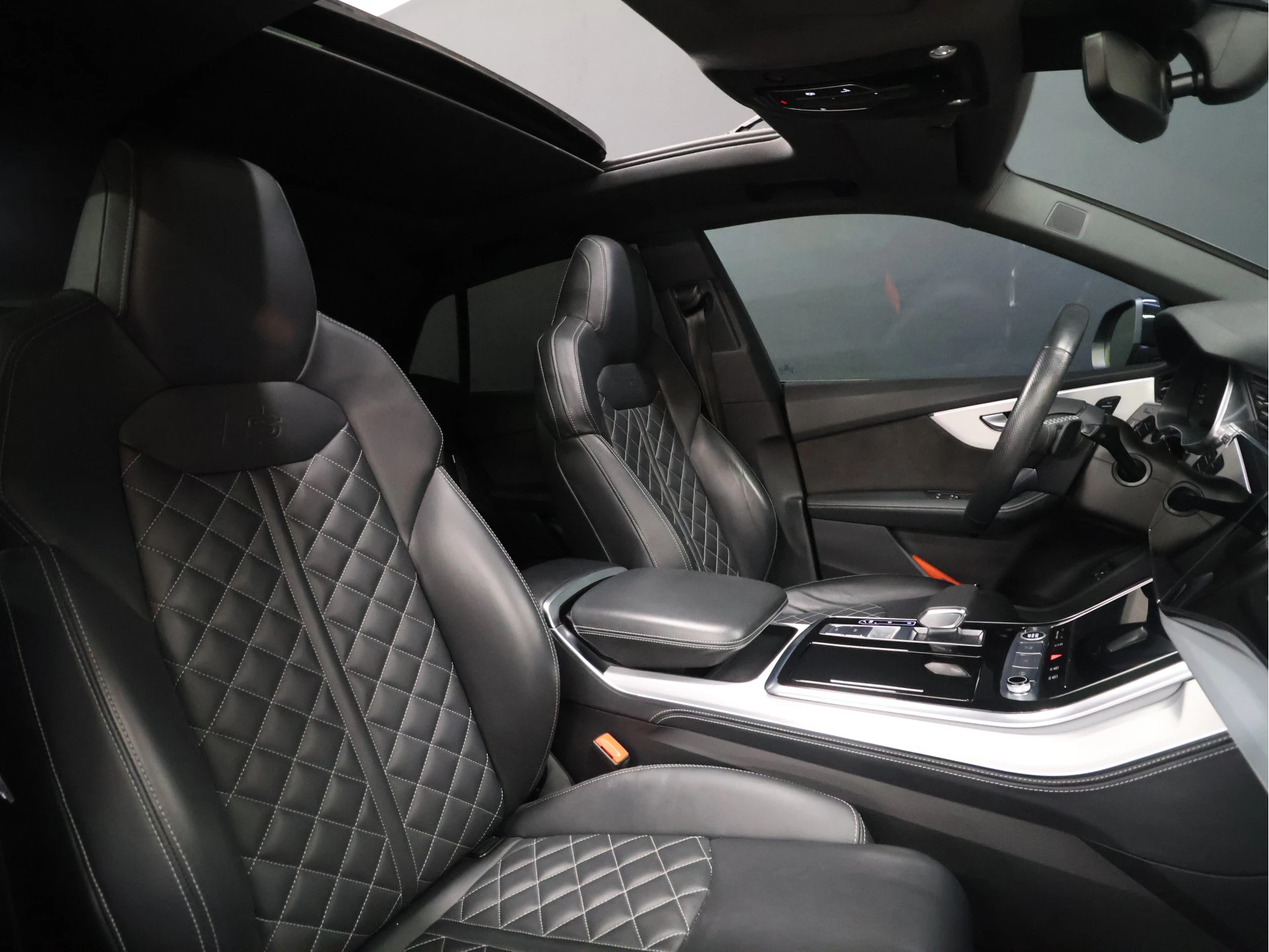Hoofdafbeelding Audi Q8
