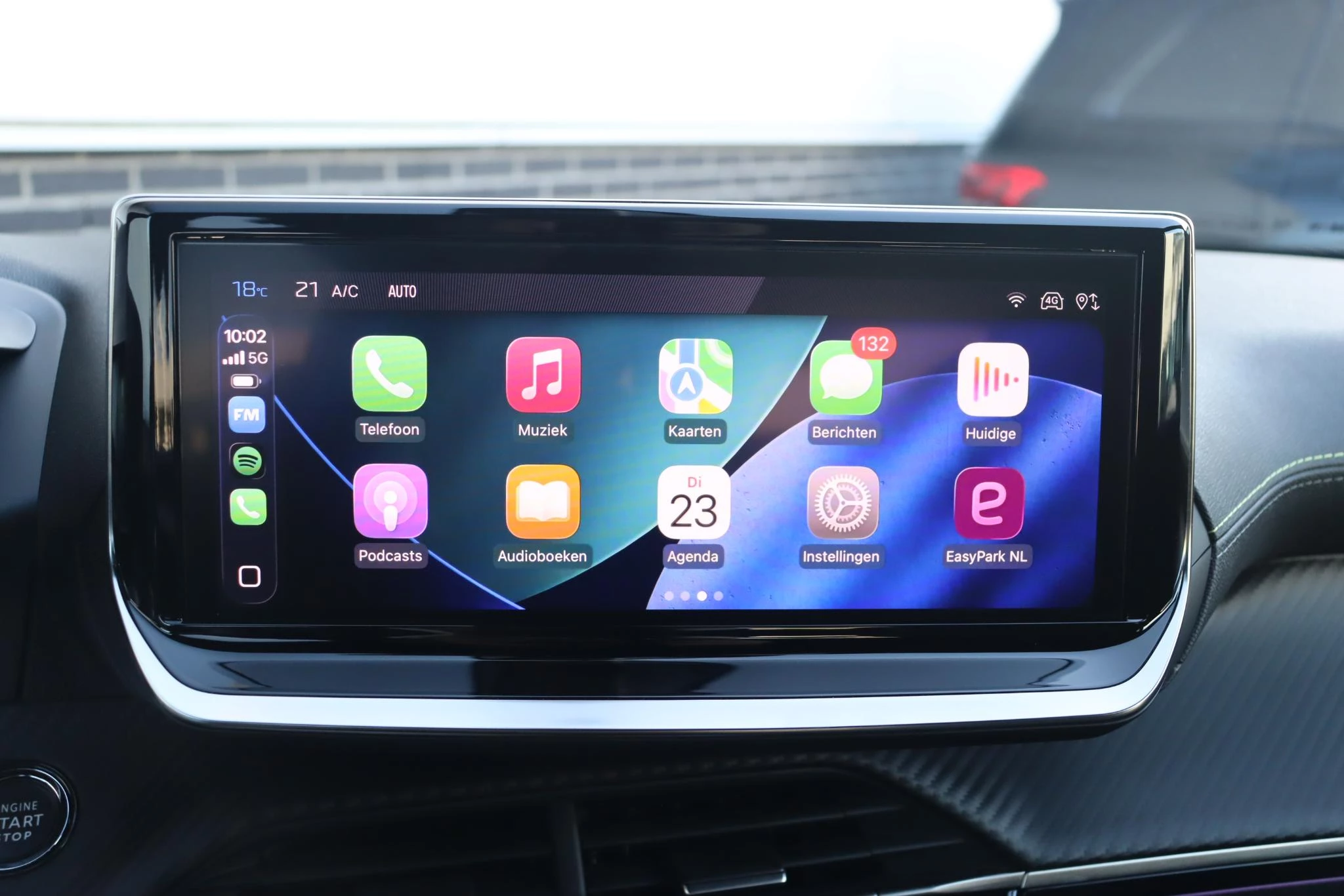 Hoofdafbeelding Peugeot e-2008