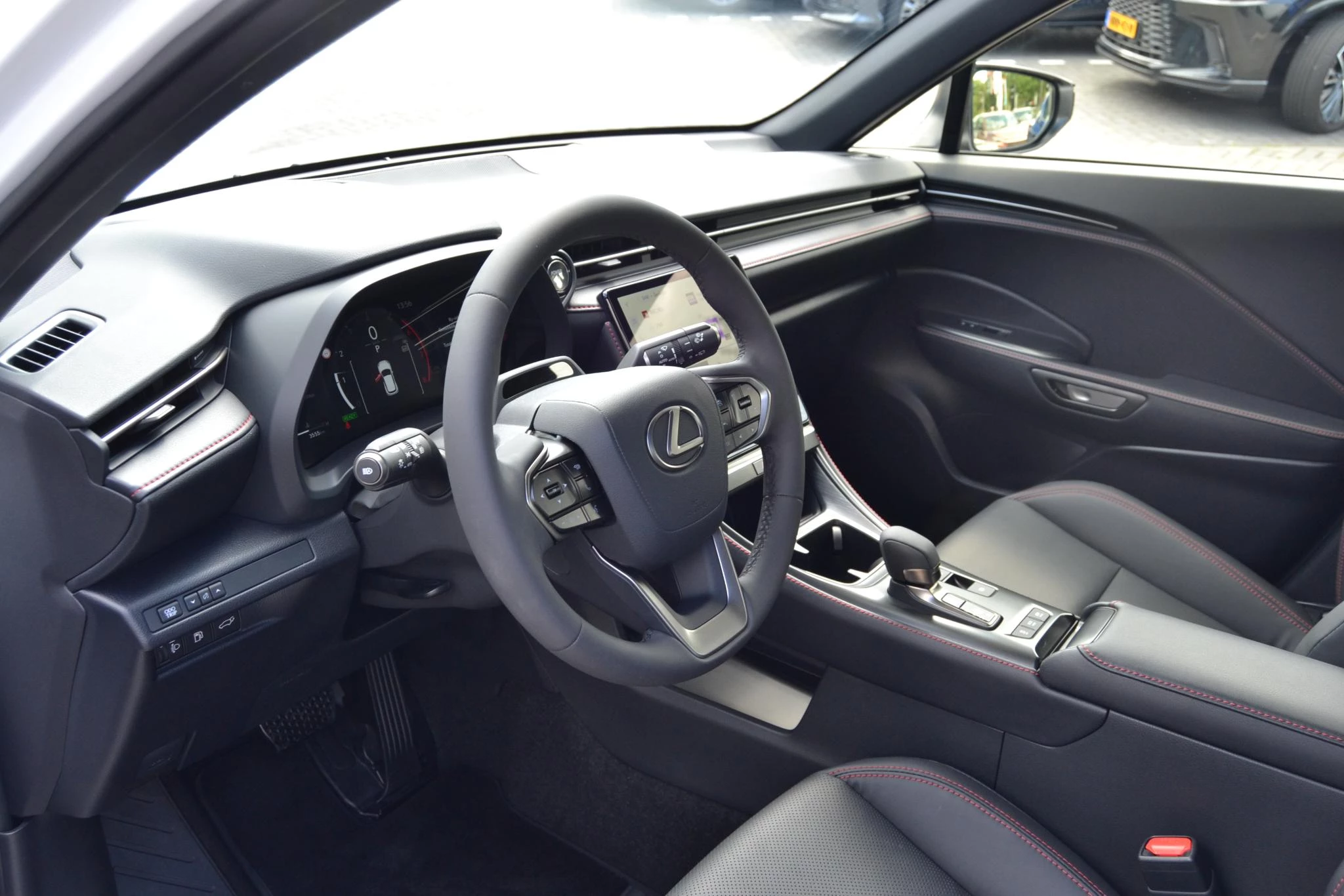 Hoofdafbeelding Lexus LBX