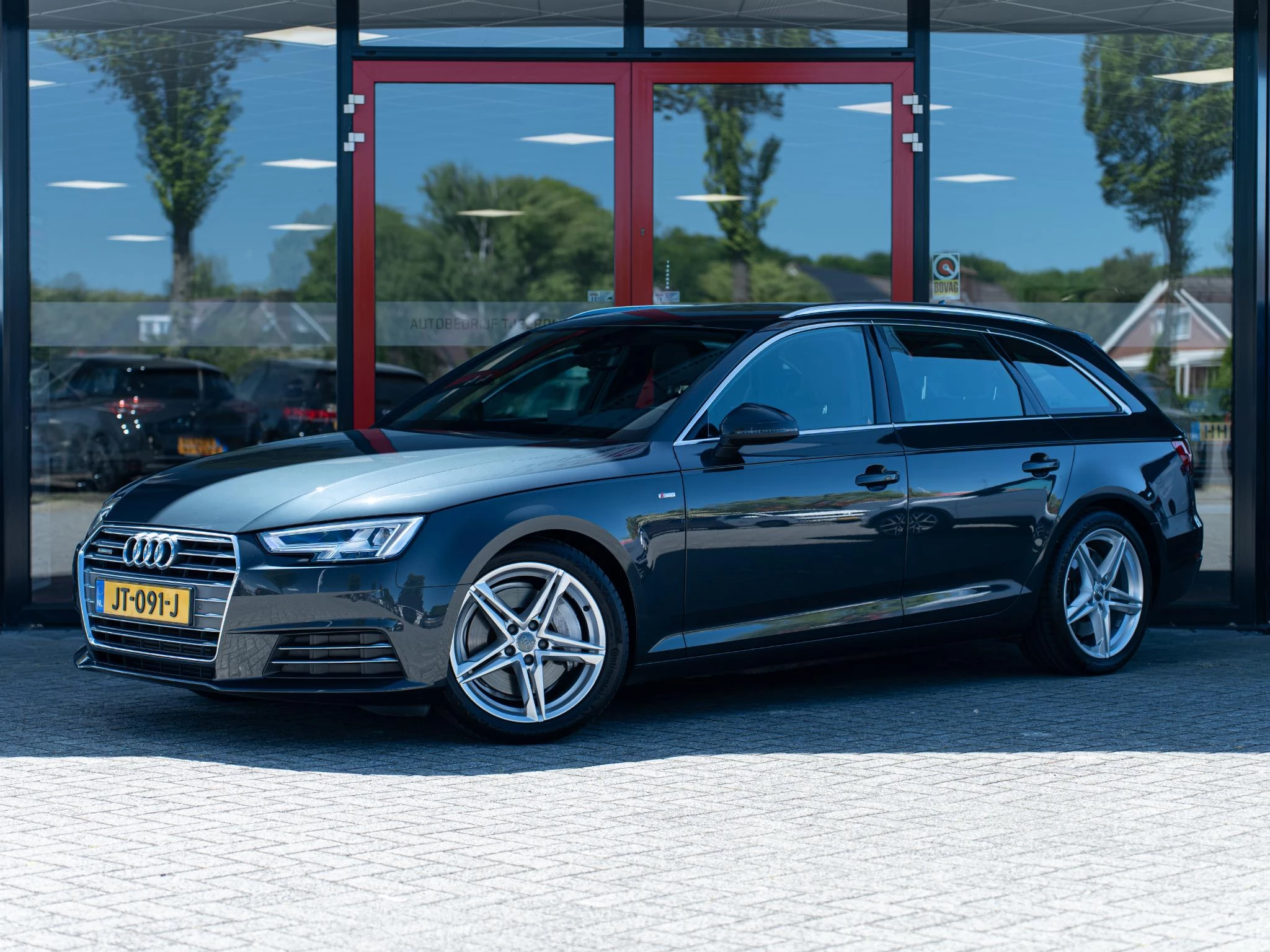 Hoofdafbeelding Audi A4