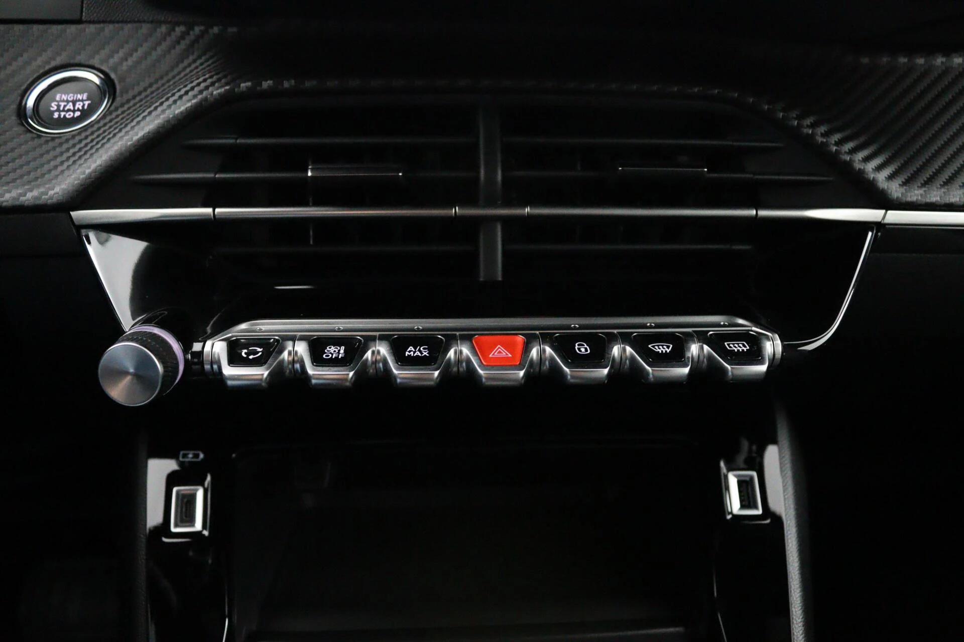 Hoofdafbeelding Peugeot e-2008