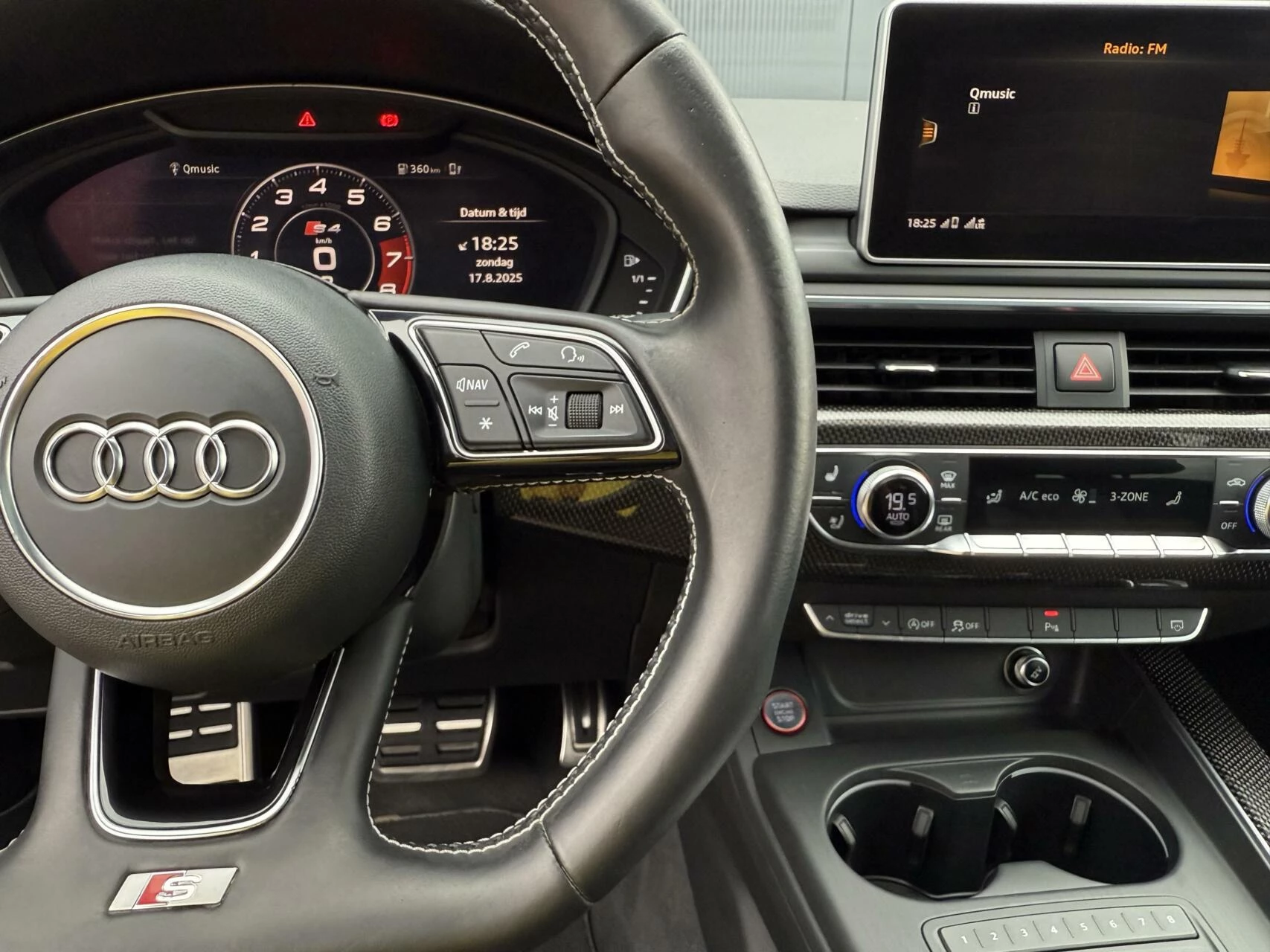 Hoofdafbeelding Audi S4