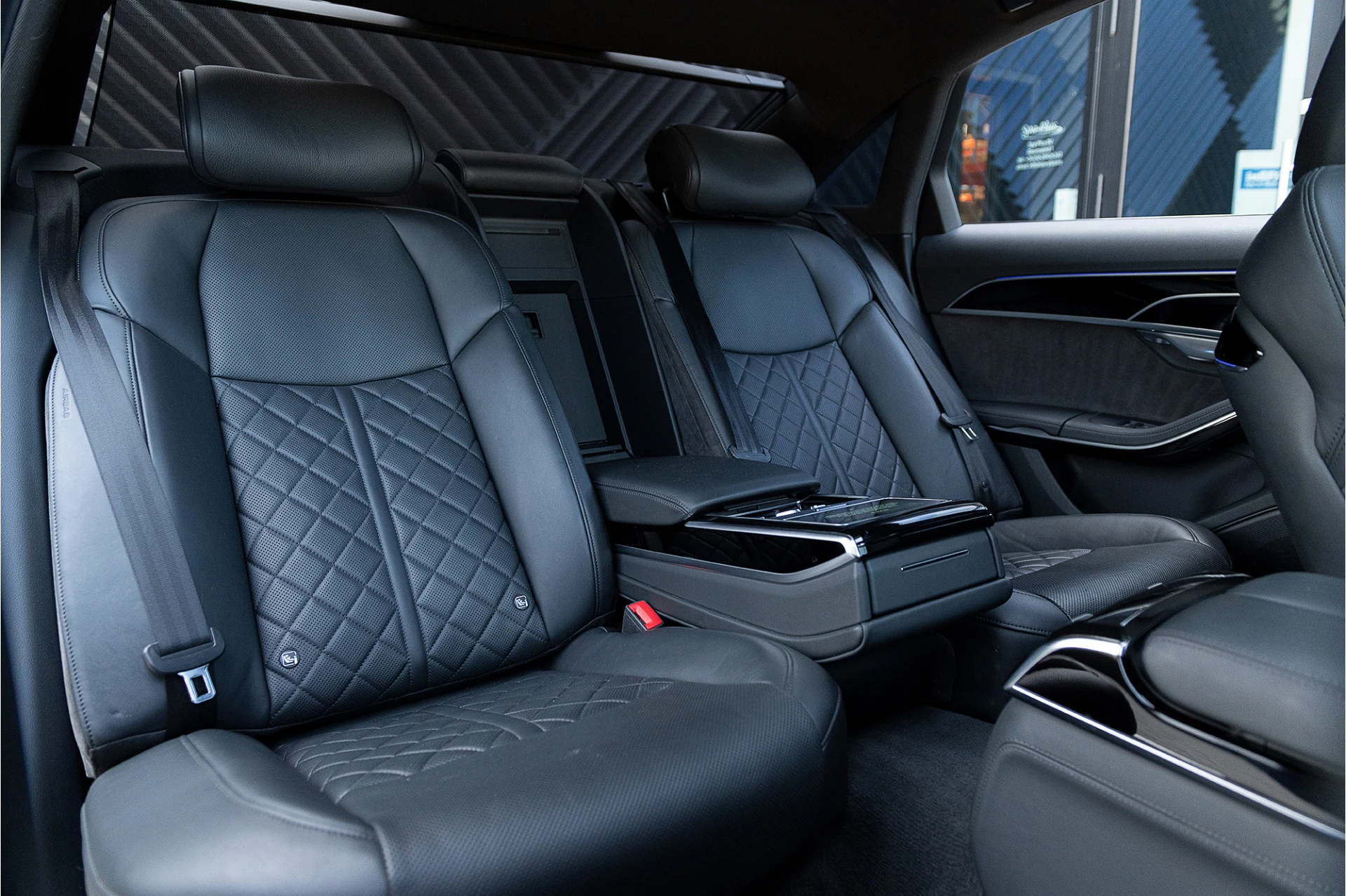Hoofdafbeelding Audi A8