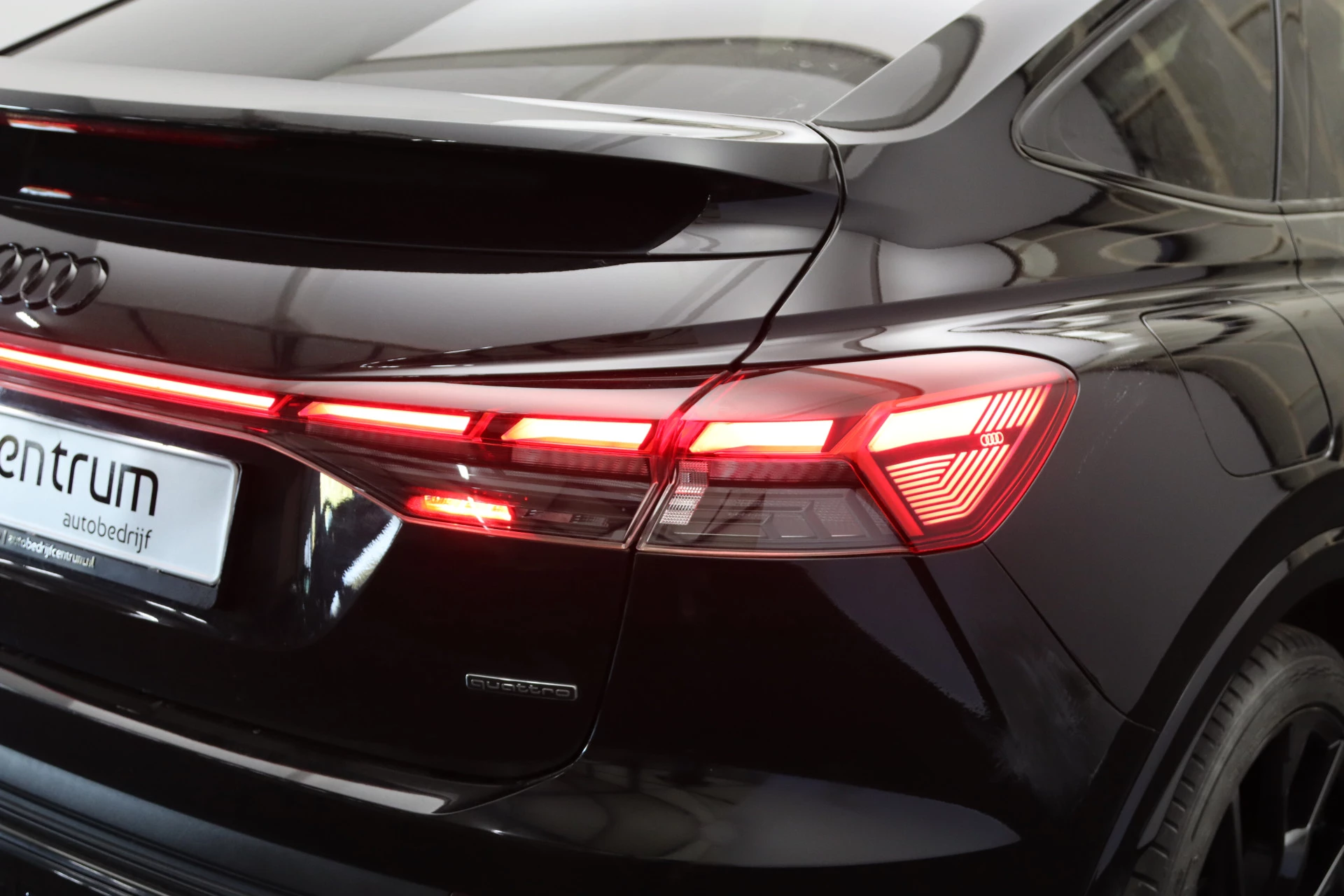 Hoofdafbeelding Audi Q4 Sportback e-tron