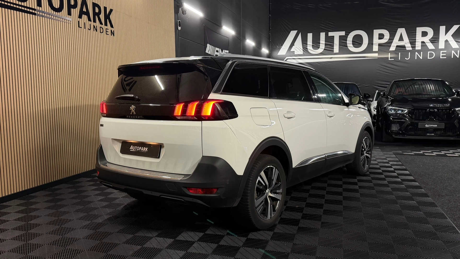 Hoofdafbeelding Peugeot 5008