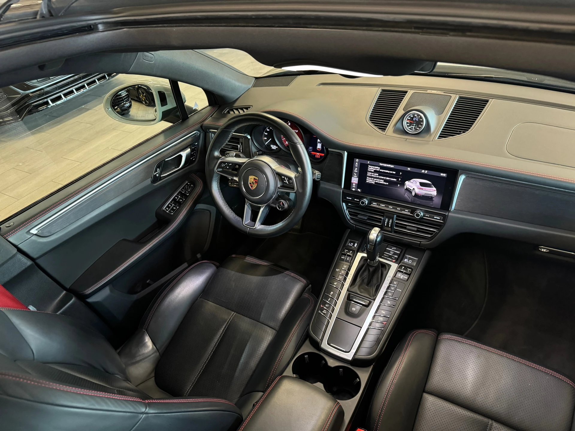 Hoofdafbeelding Porsche Macan