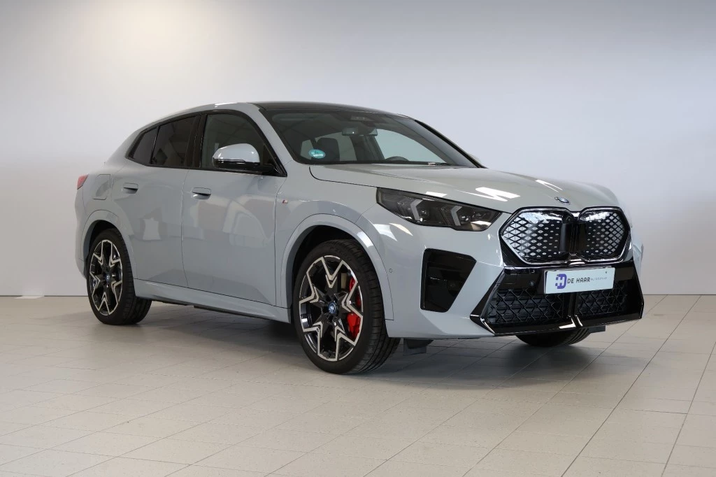 Hoofdafbeelding BMW iX2