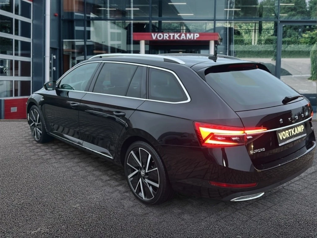 Hoofdafbeelding Škoda Superb