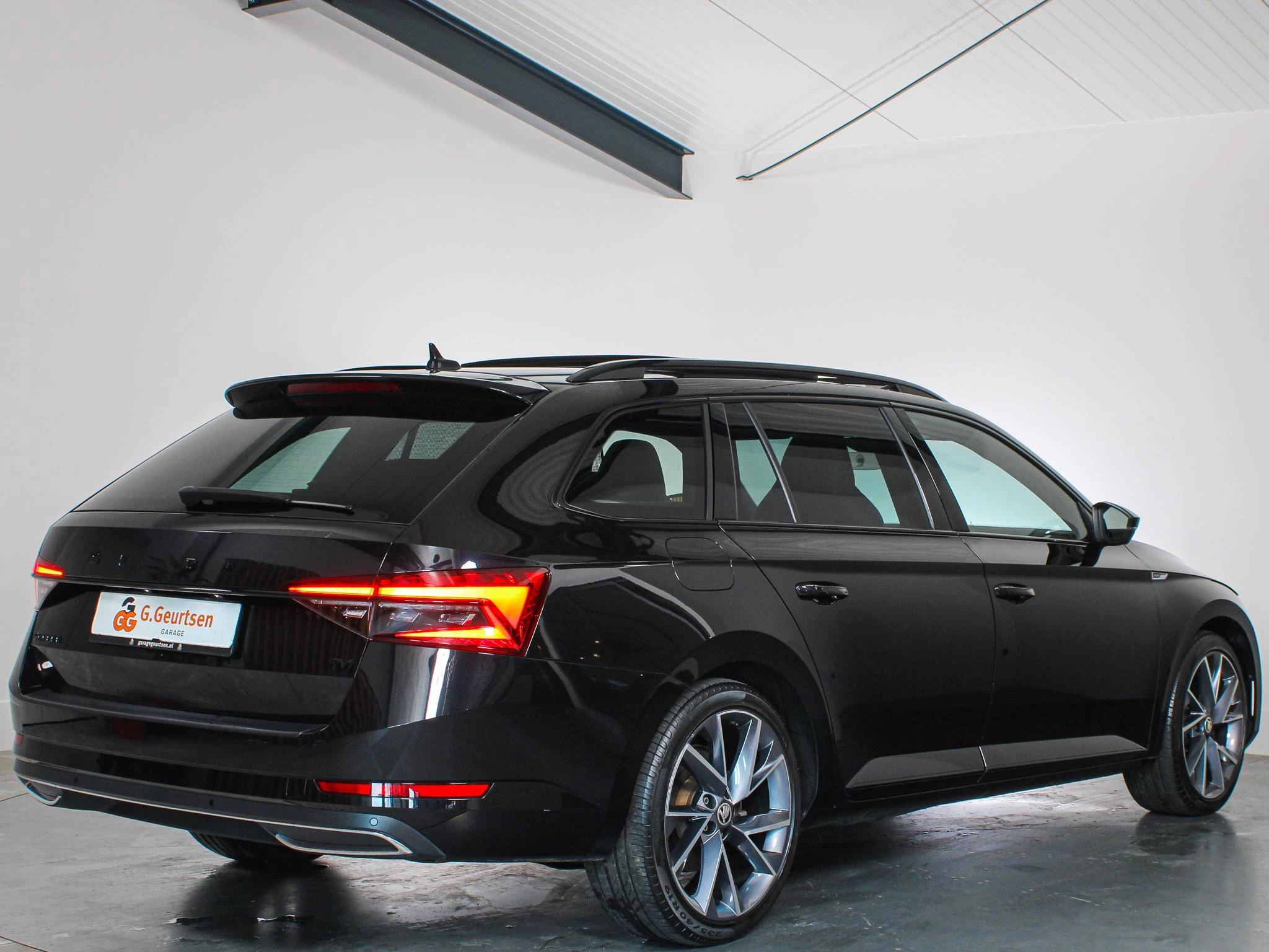 Hoofdafbeelding Škoda Superb