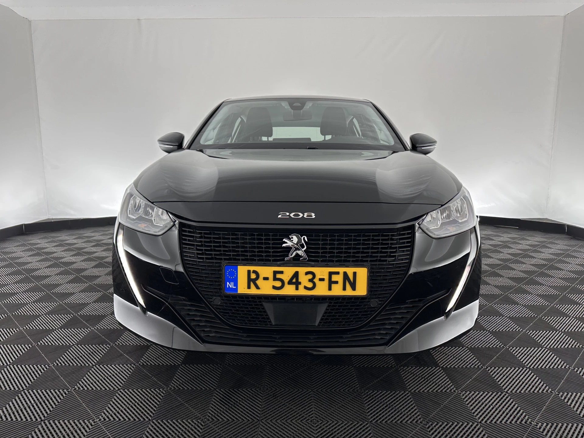 Hoofdafbeelding Peugeot e-208
