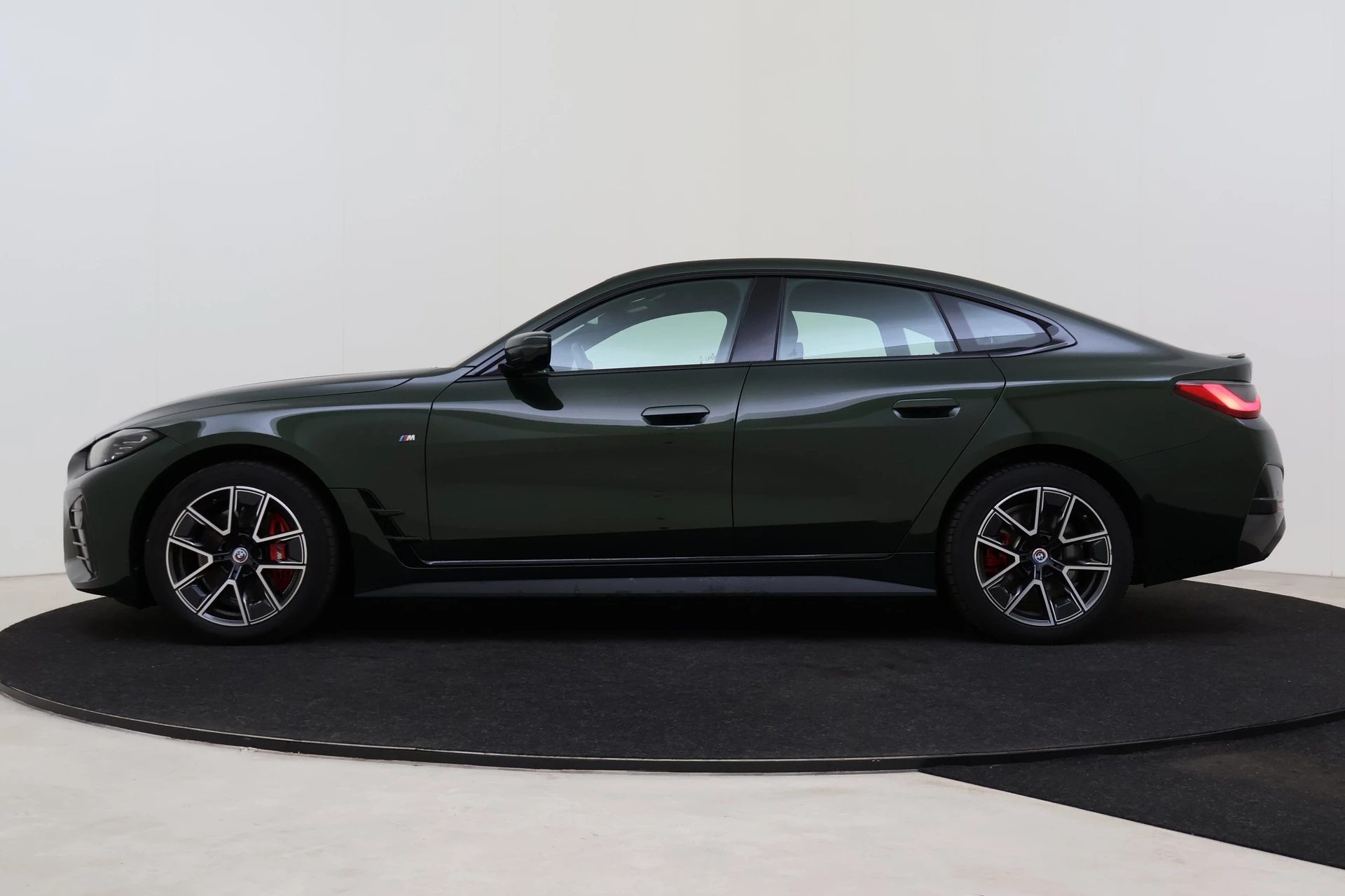 Hoofdafbeelding BMW i4