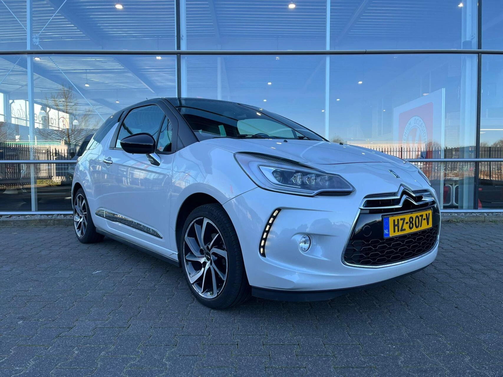 Hoofdafbeelding DS DS 3