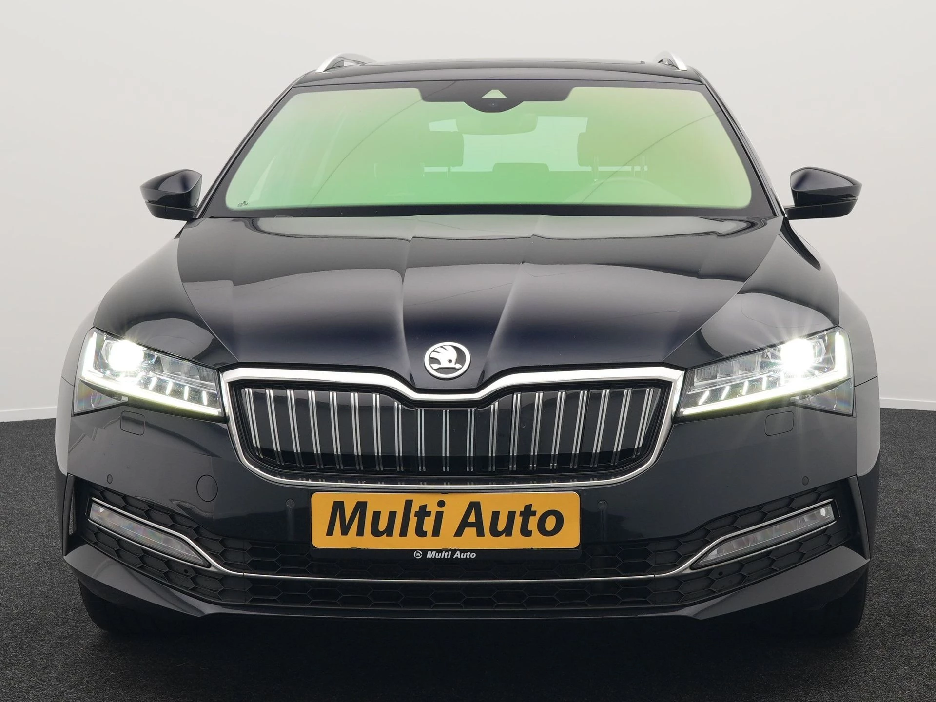 Hoofdafbeelding Škoda Superb