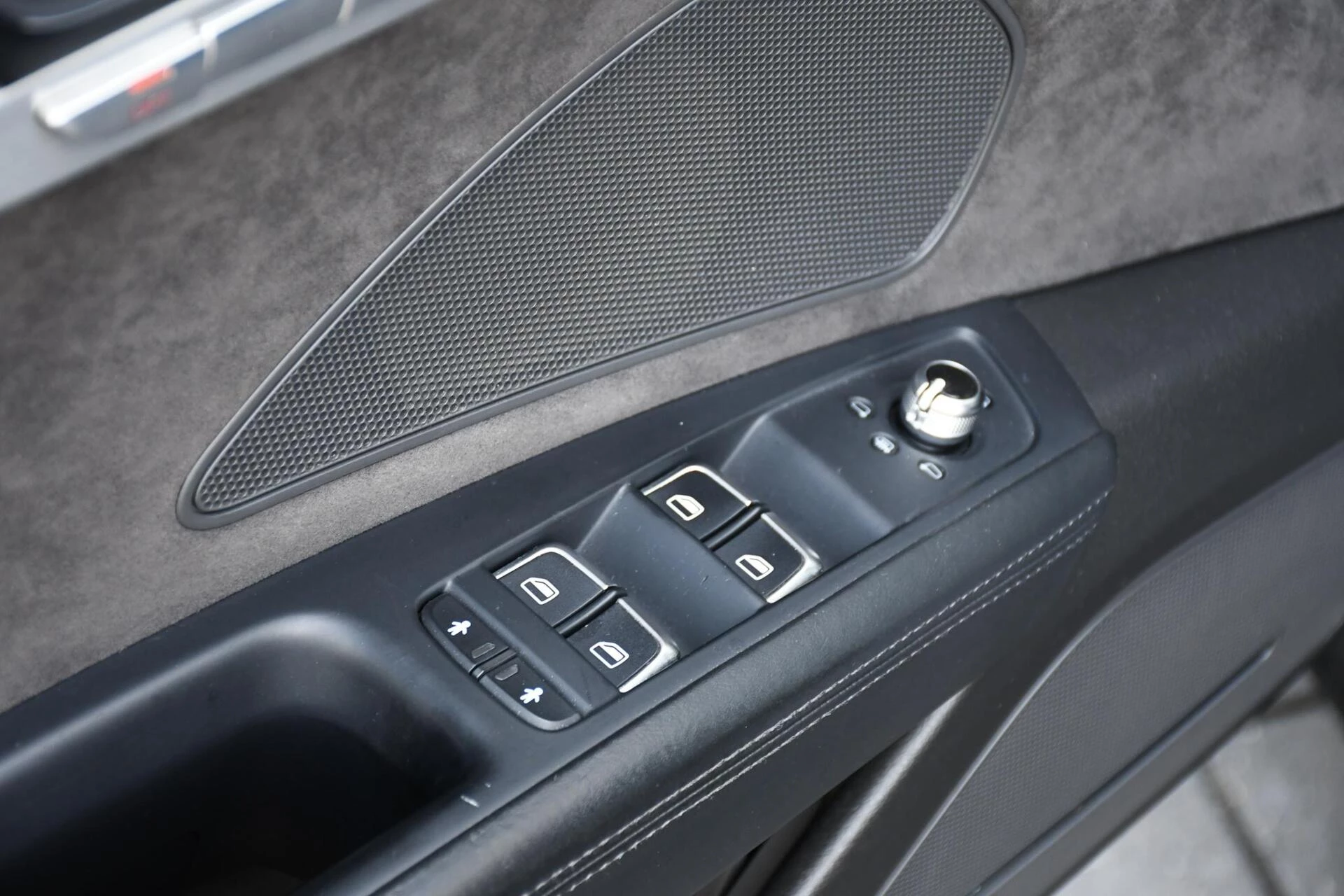 Hoofdafbeelding Audi S8