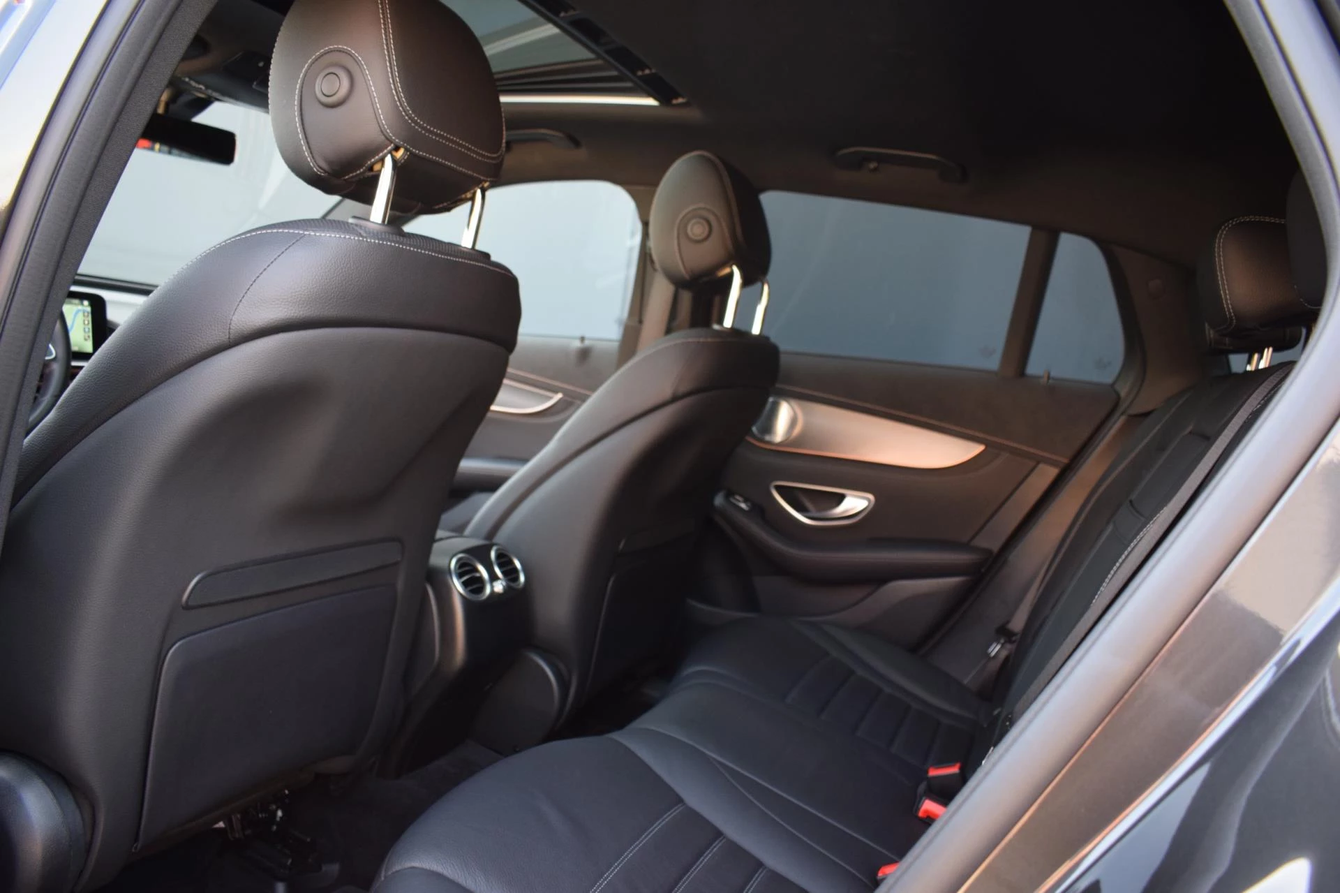 Hoofdafbeelding Mercedes-Benz EQC