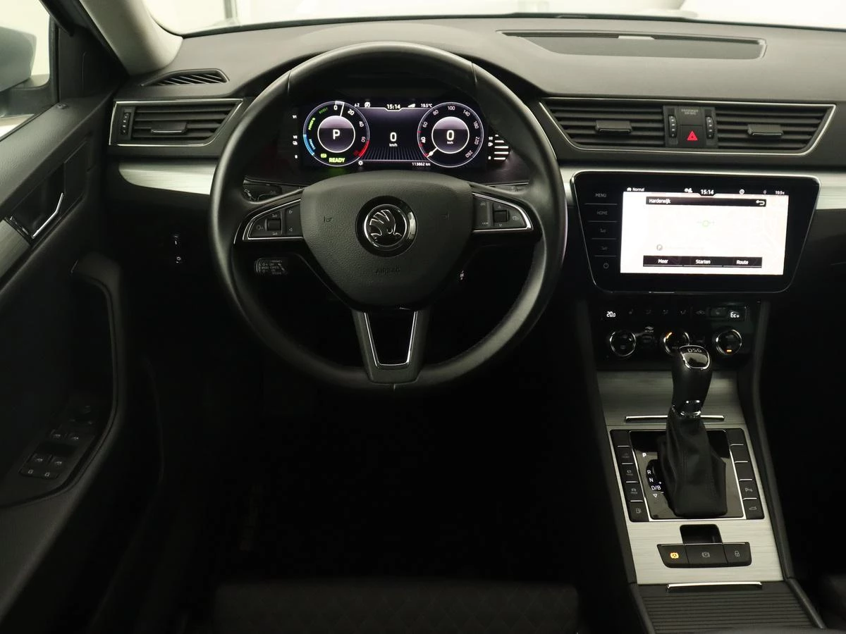 Hoofdafbeelding Škoda Superb