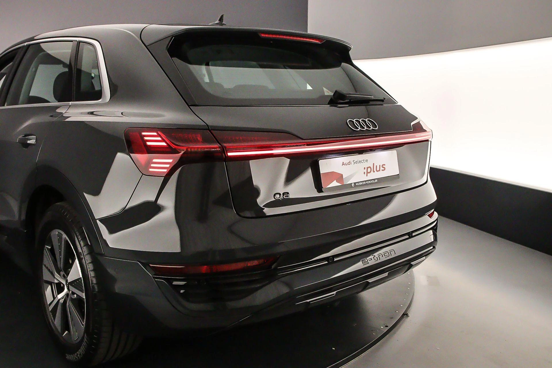 Hoofdafbeelding Audi Q8 e-tron