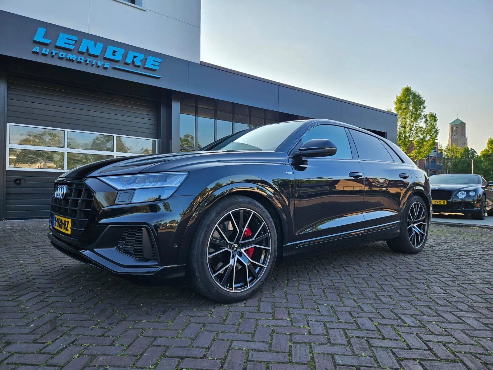 Hoofdafbeelding Audi Q8
