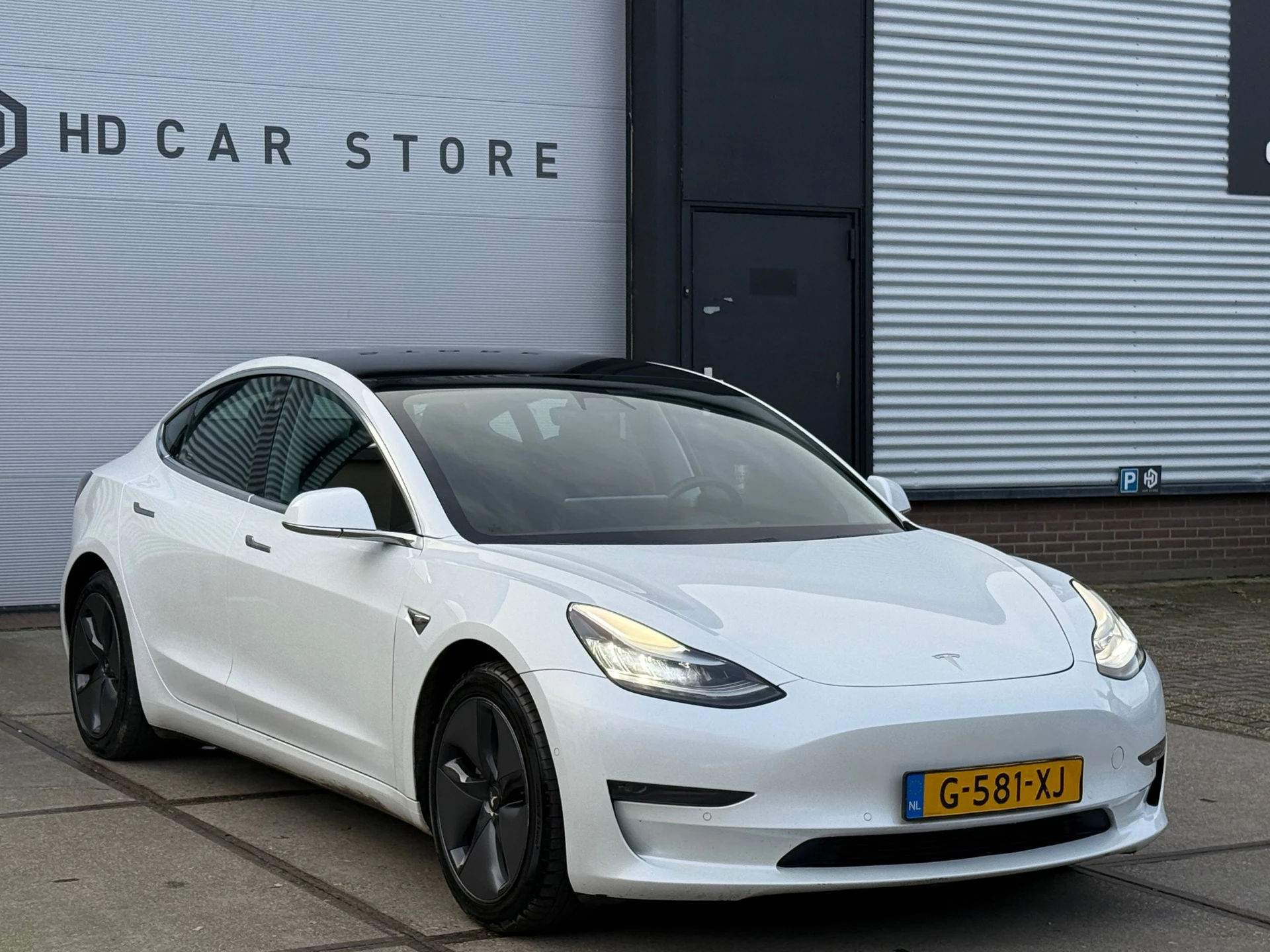 Hoofdafbeelding Tesla Model 3