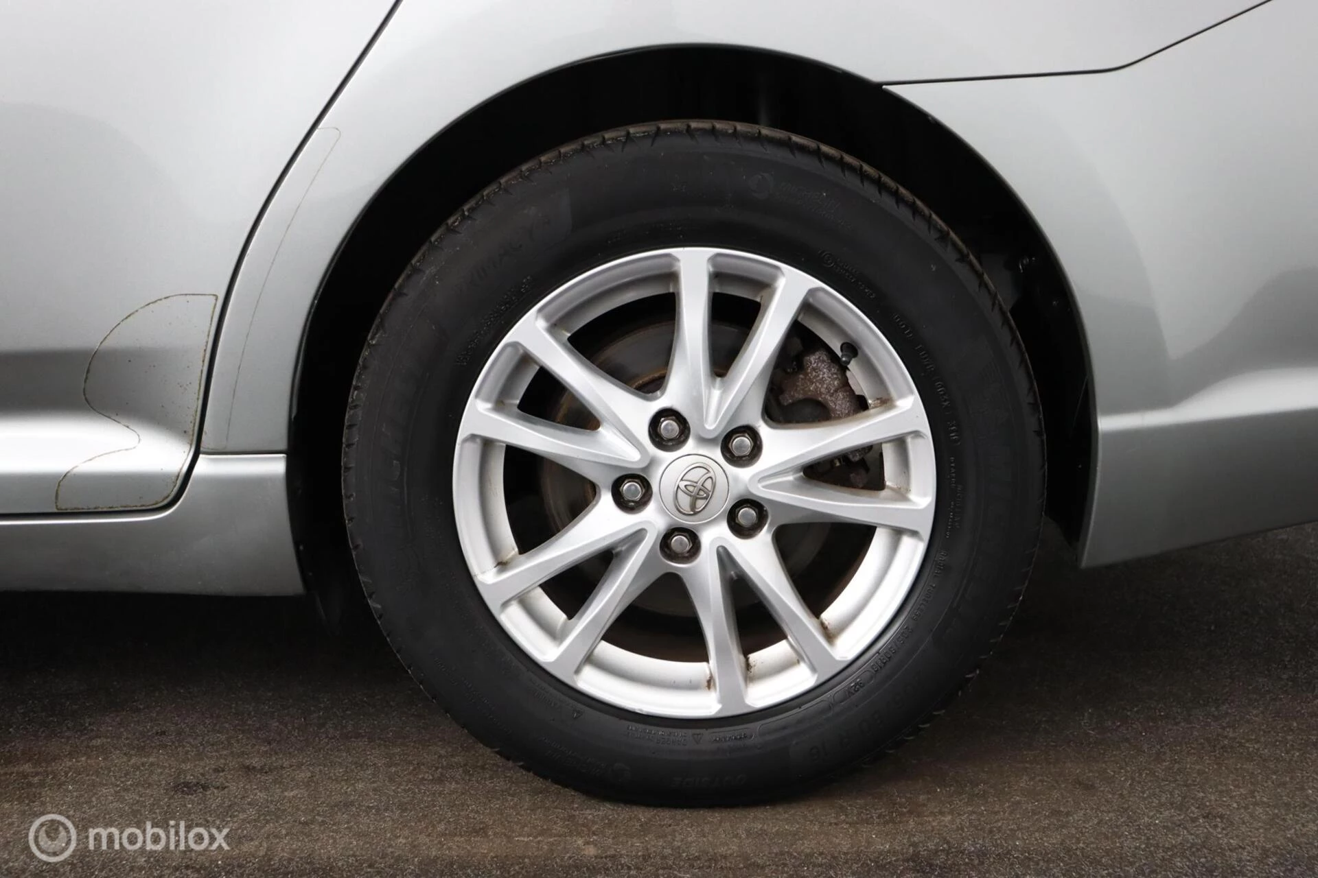 Hoofdafbeelding Toyota Avensis