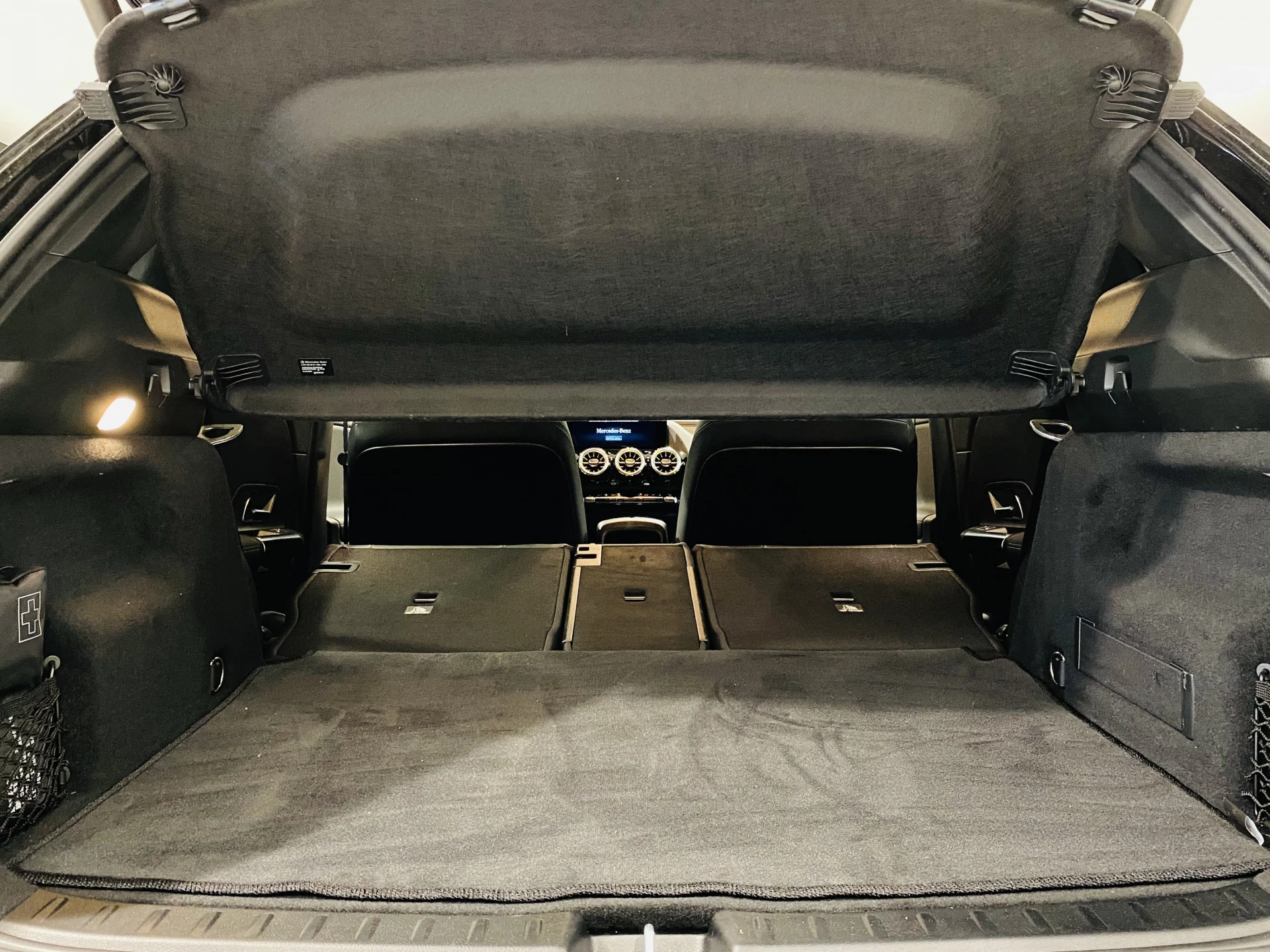 Hoofdafbeelding Mercedes-Benz EQA