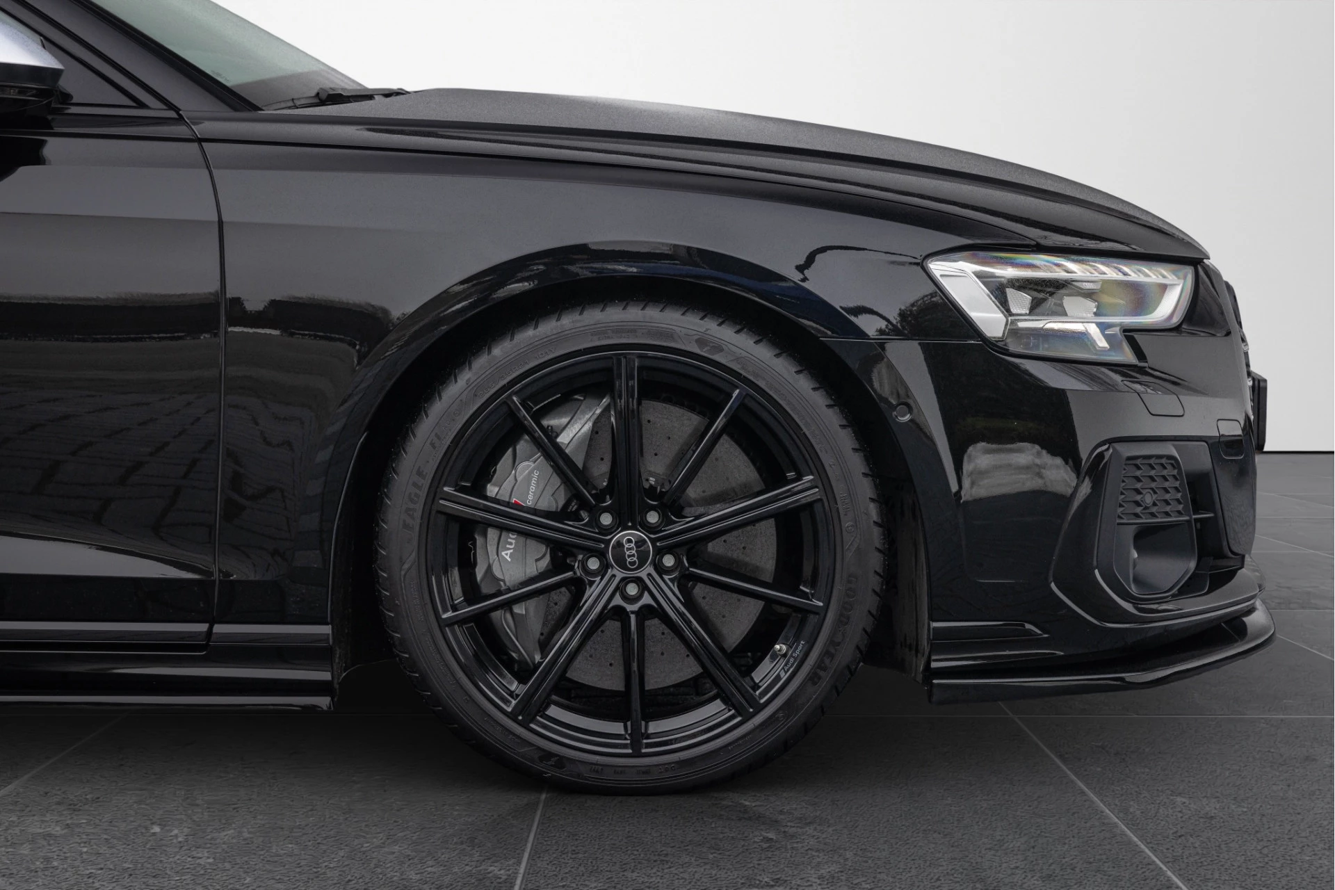 Hoofdafbeelding Audi S8