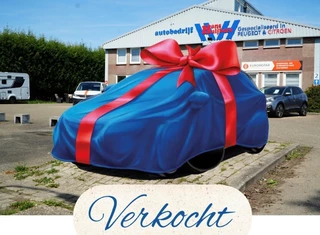 Peugeot 208 ALLURE 1.2-100PK - CLIMATE CONTROLE - PARKEERCAMERA - STOELVERWA