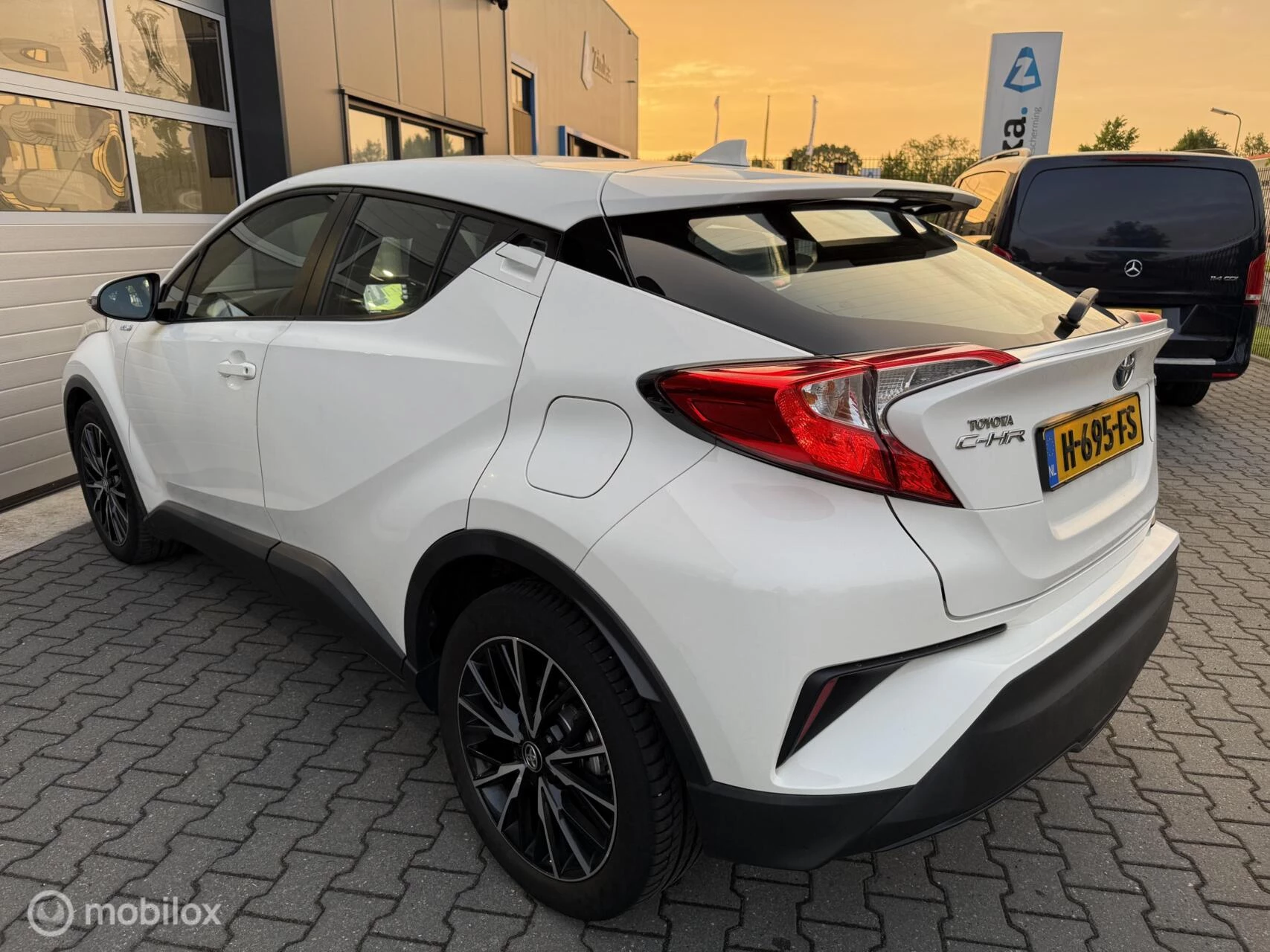 Hoofdafbeelding Toyota C-HR