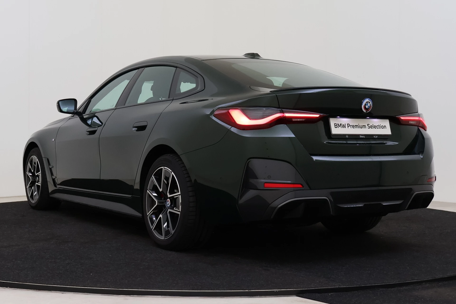 Hoofdafbeelding BMW i4