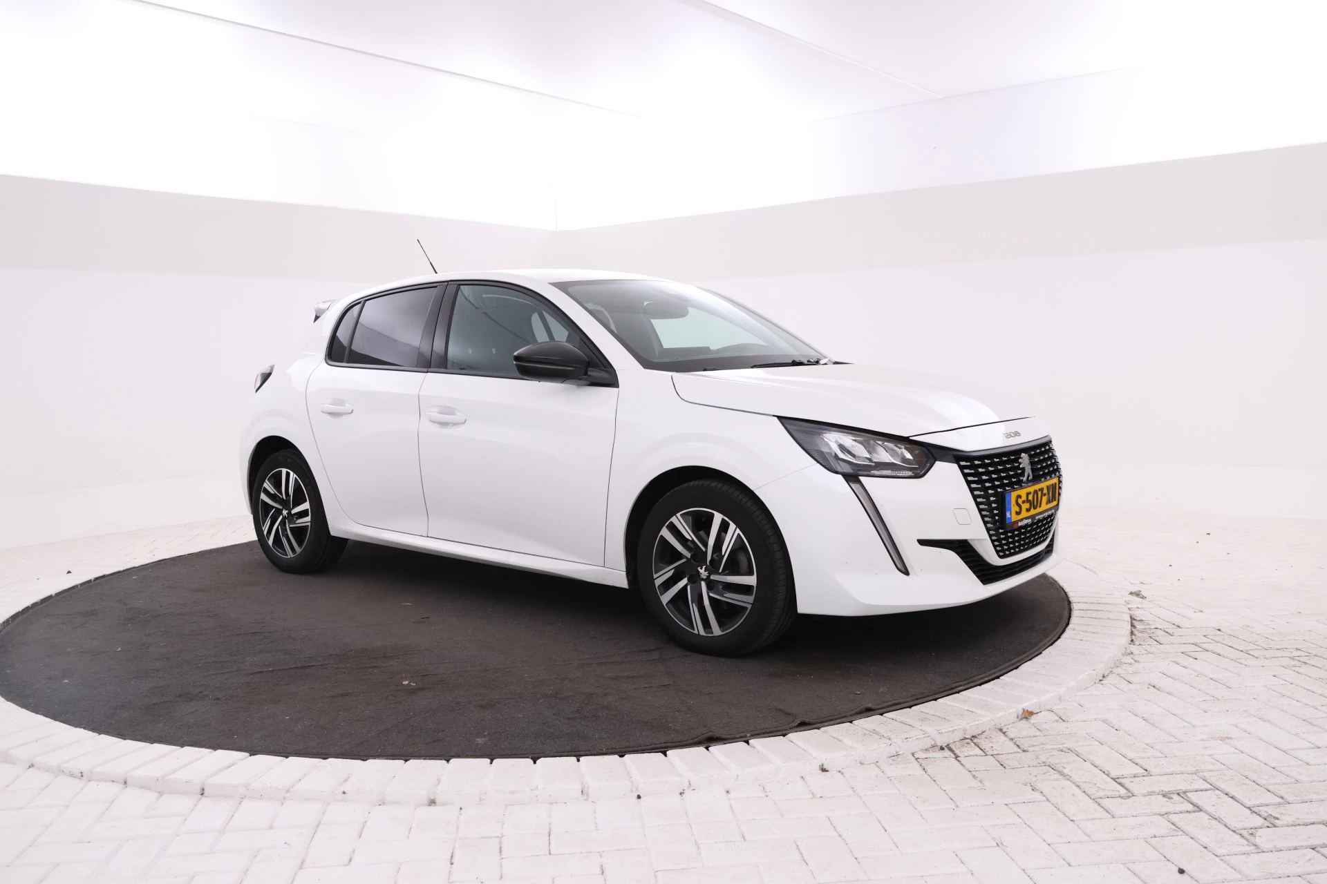 Hoofdafbeelding Peugeot 208