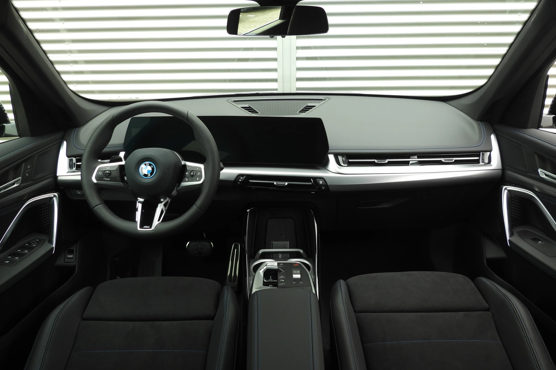 Hoofdafbeelding BMW iX1