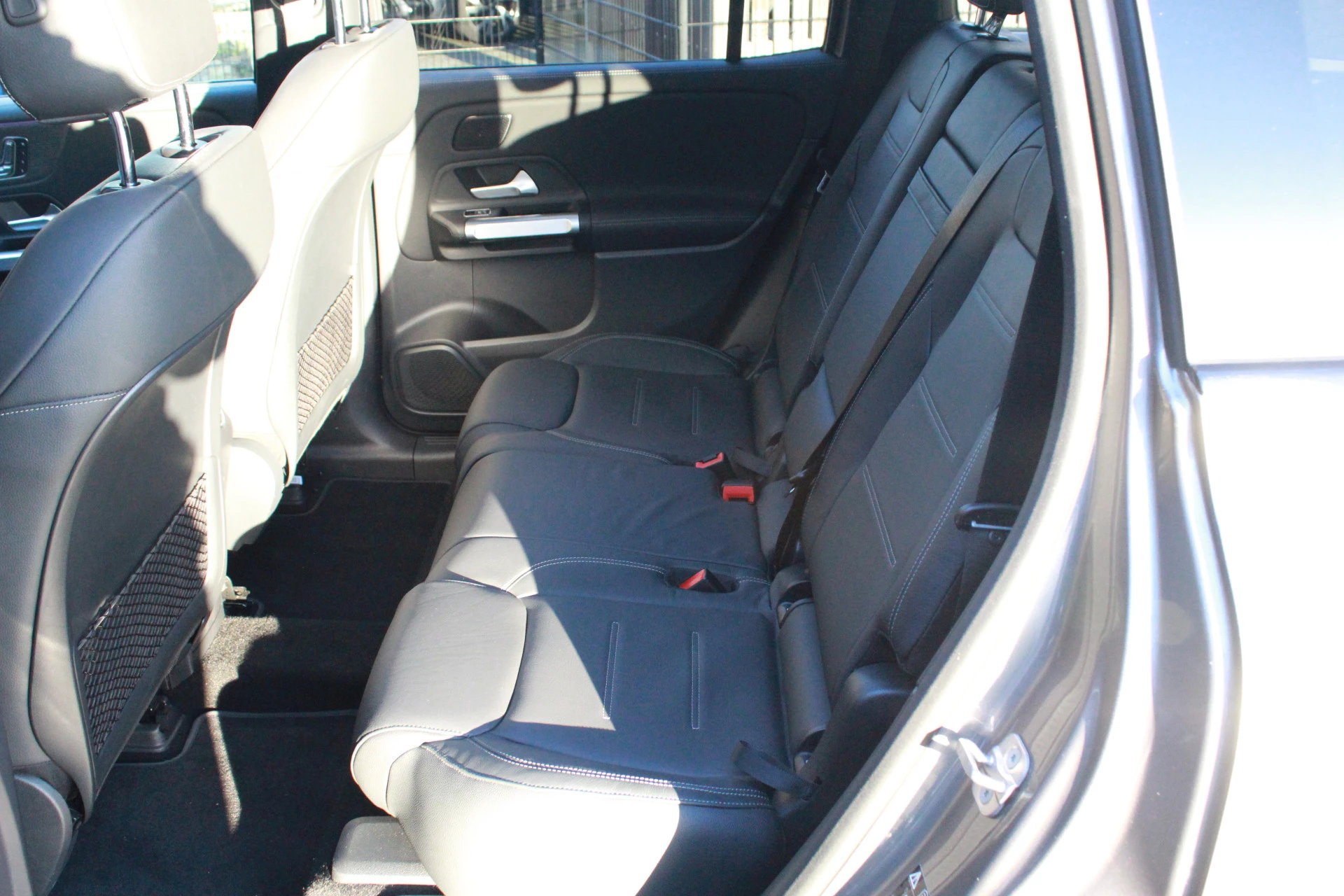 Hoofdafbeelding Mercedes-Benz EQB