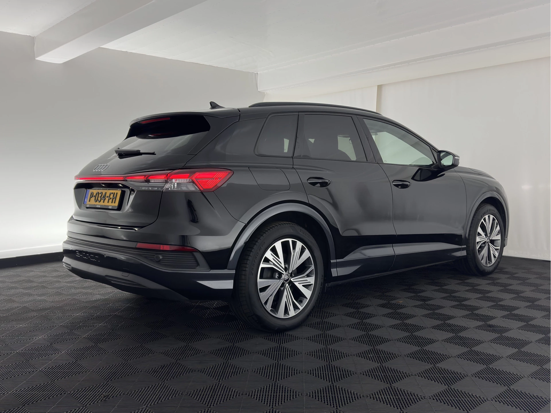 Hoofdafbeelding Audi Q4 e-tron