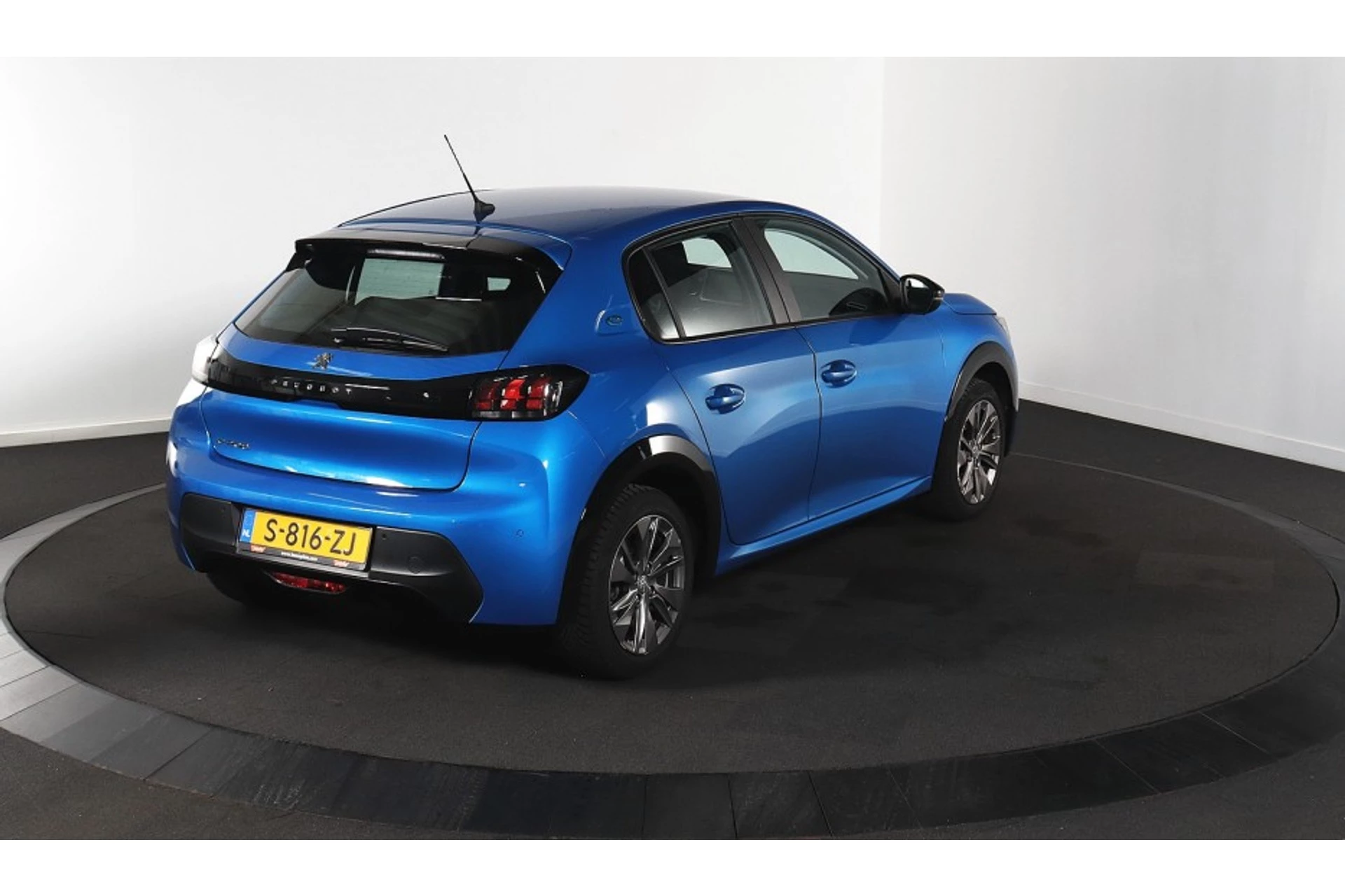 Hoofdafbeelding Peugeot e-208