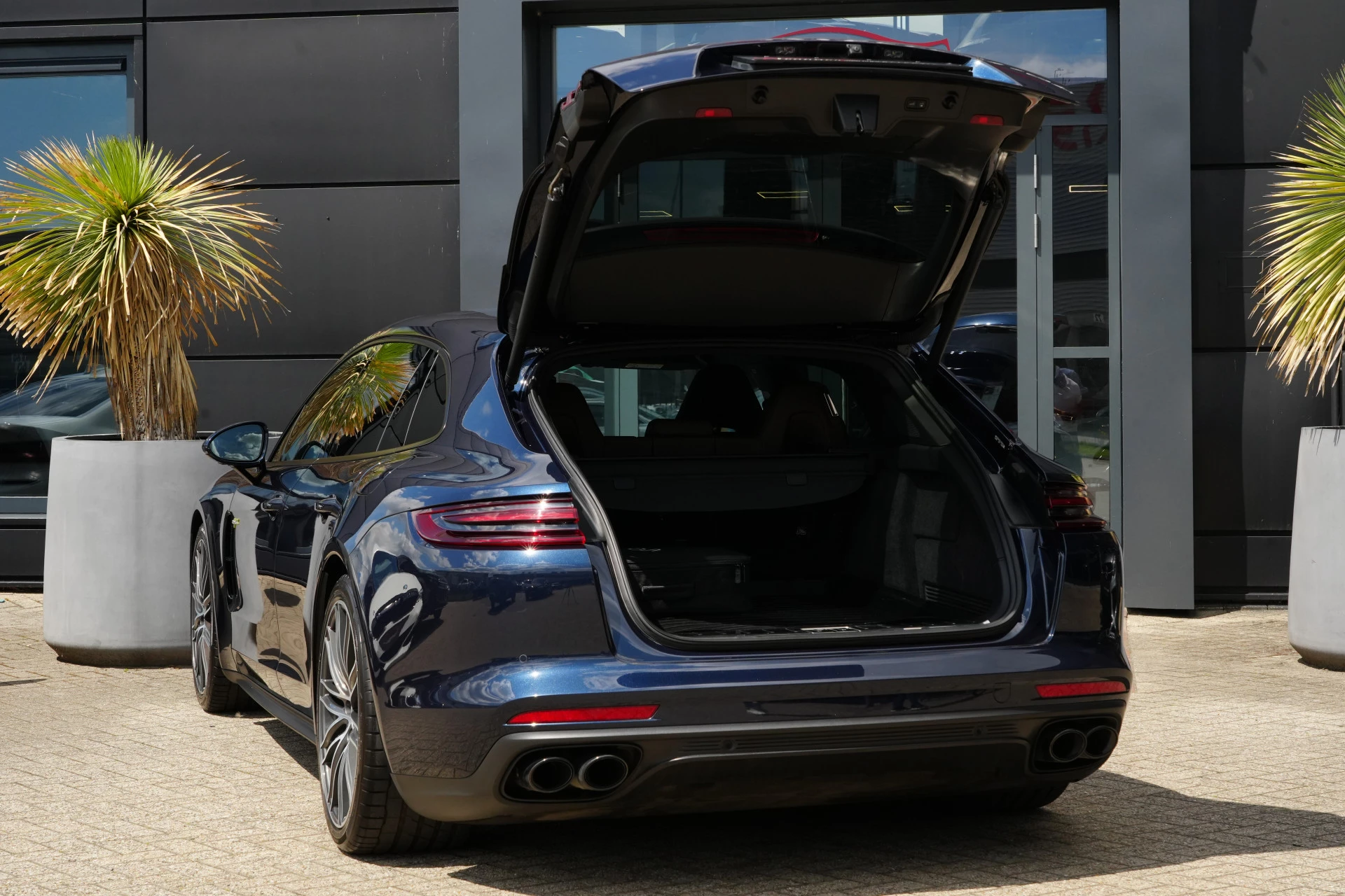 Hoofdafbeelding Porsche Panamera