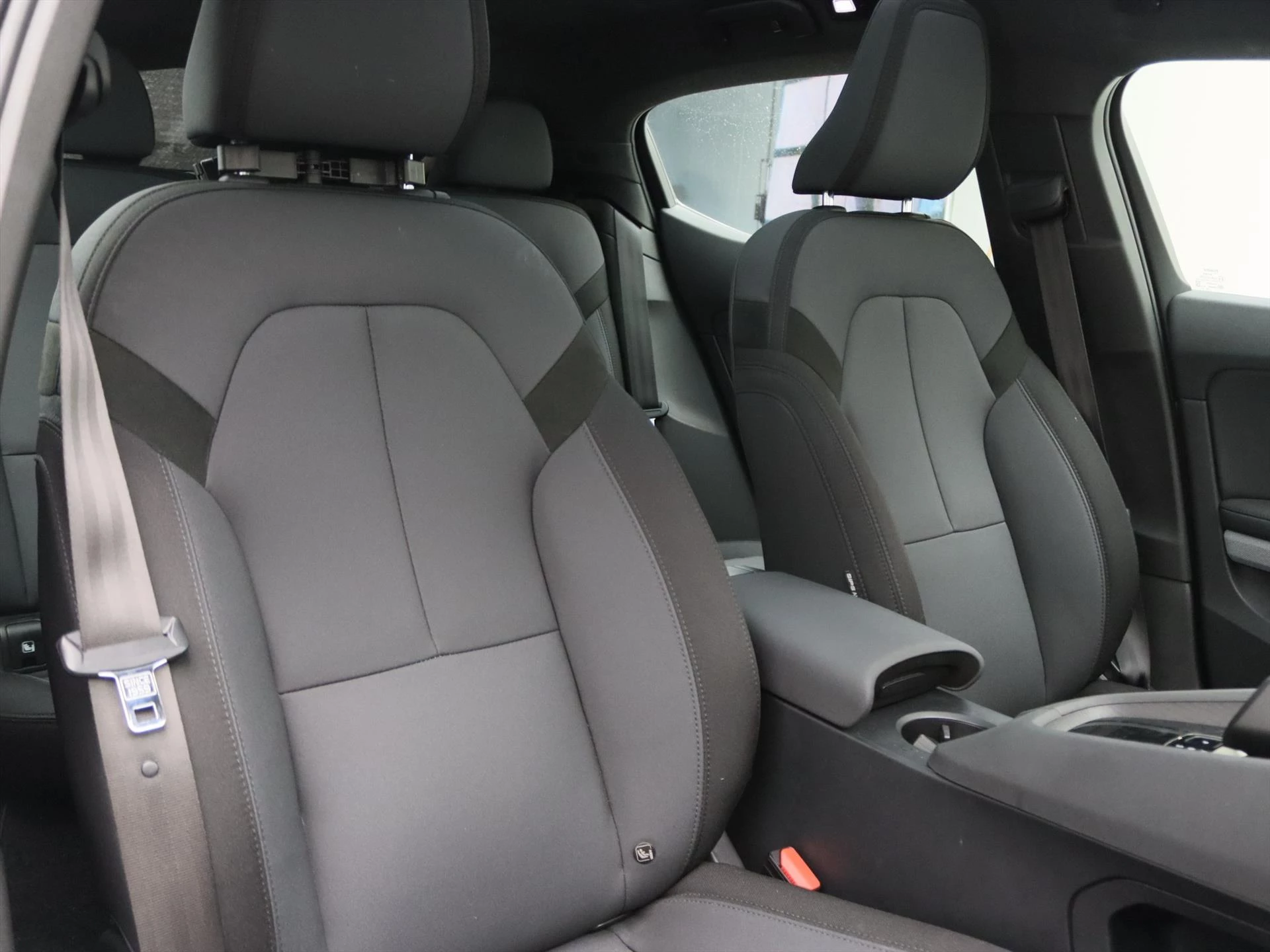 Hoofdafbeelding Polestar 2