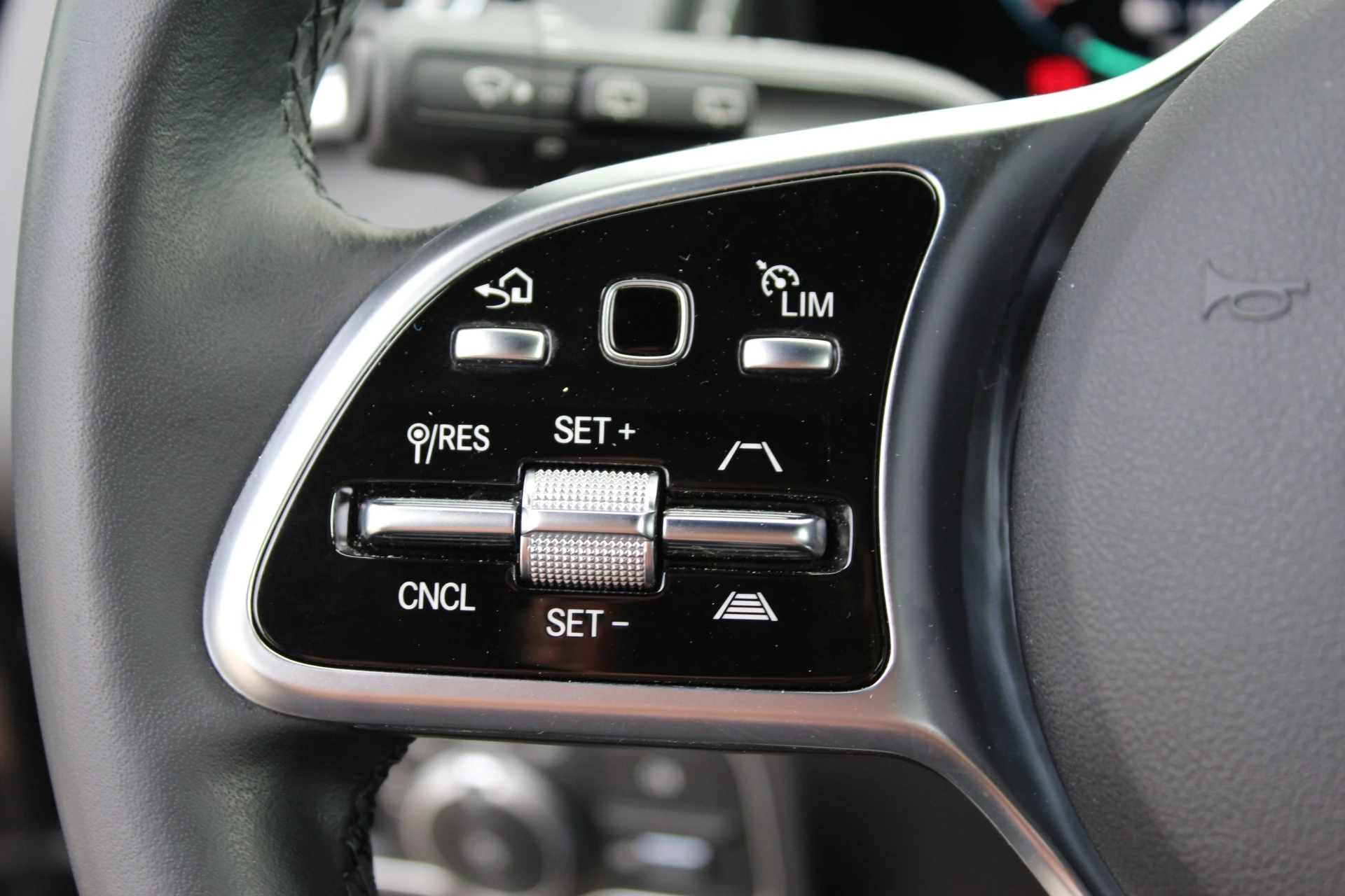 Hoofdafbeelding Mercedes-Benz EQB